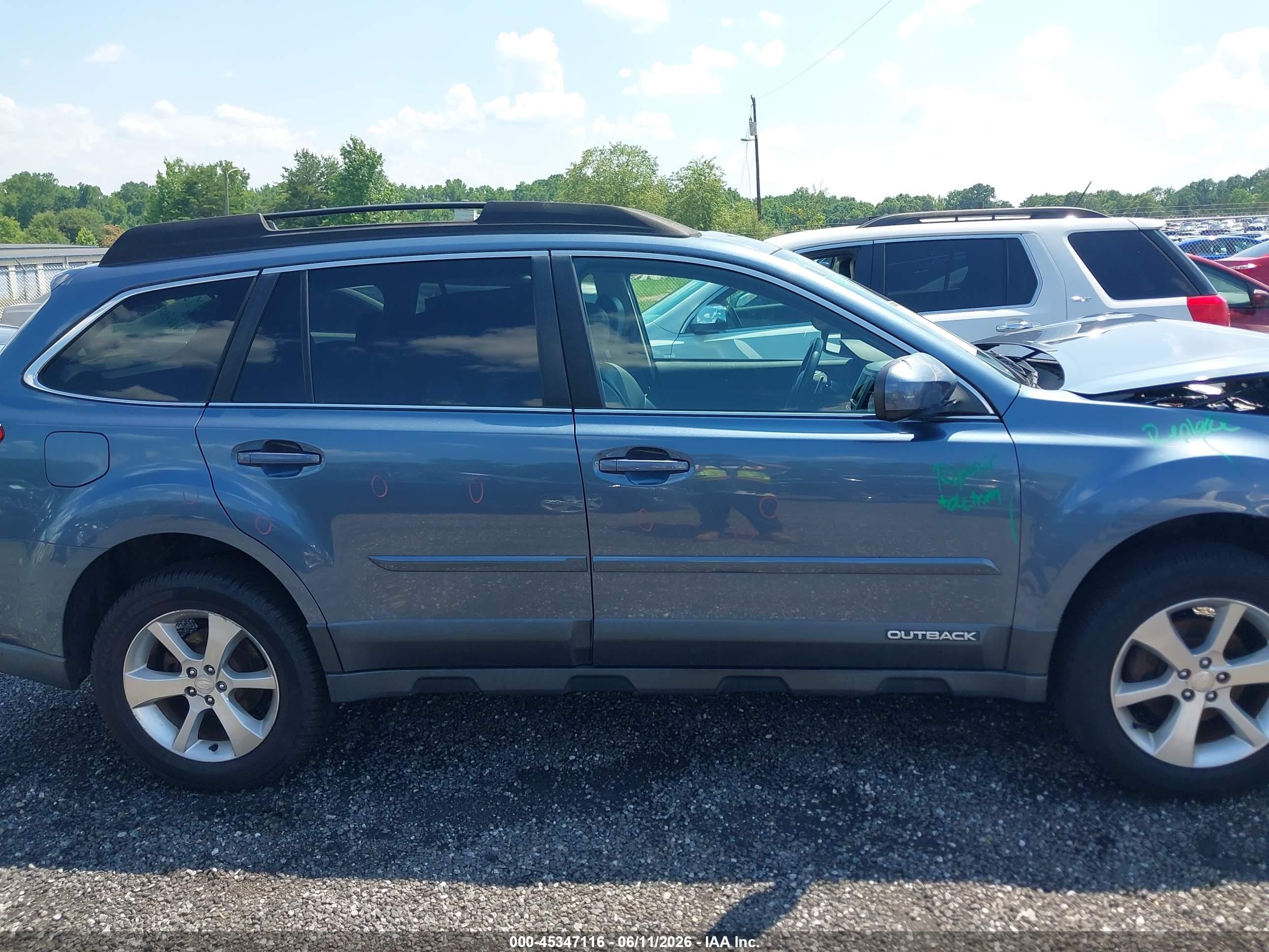 2014 Subaru Outback 2.5i Limited Blue vin: 4S4BRBMC7E3203368