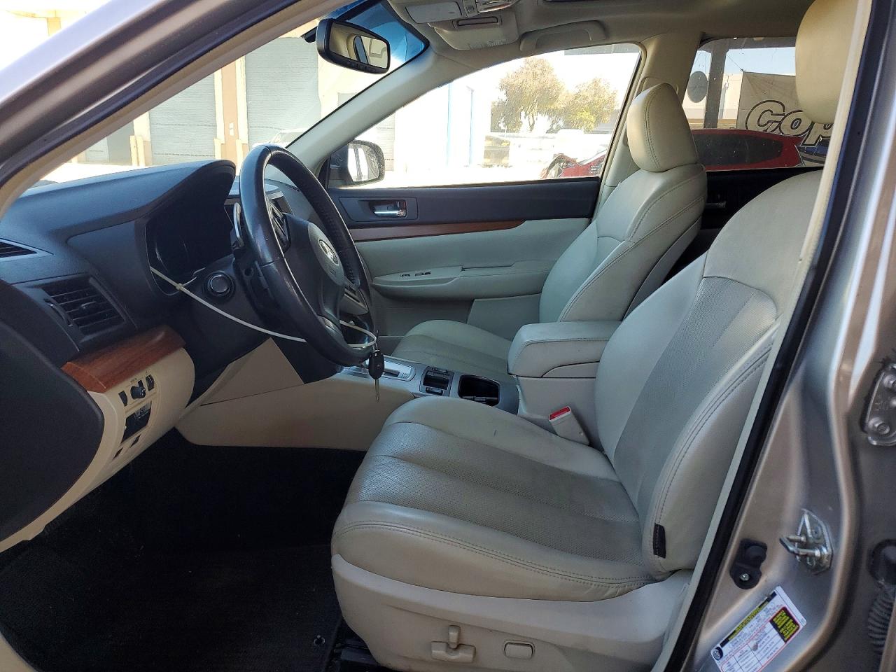 2014 Subaru Outback 2.5i Limited Серый vin: 4S4BRBMC9E3237912