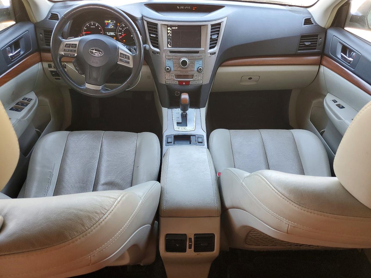 2014 Subaru Outback 2.5i Limited Серый vin: 4S4BRBMC9E3237912
