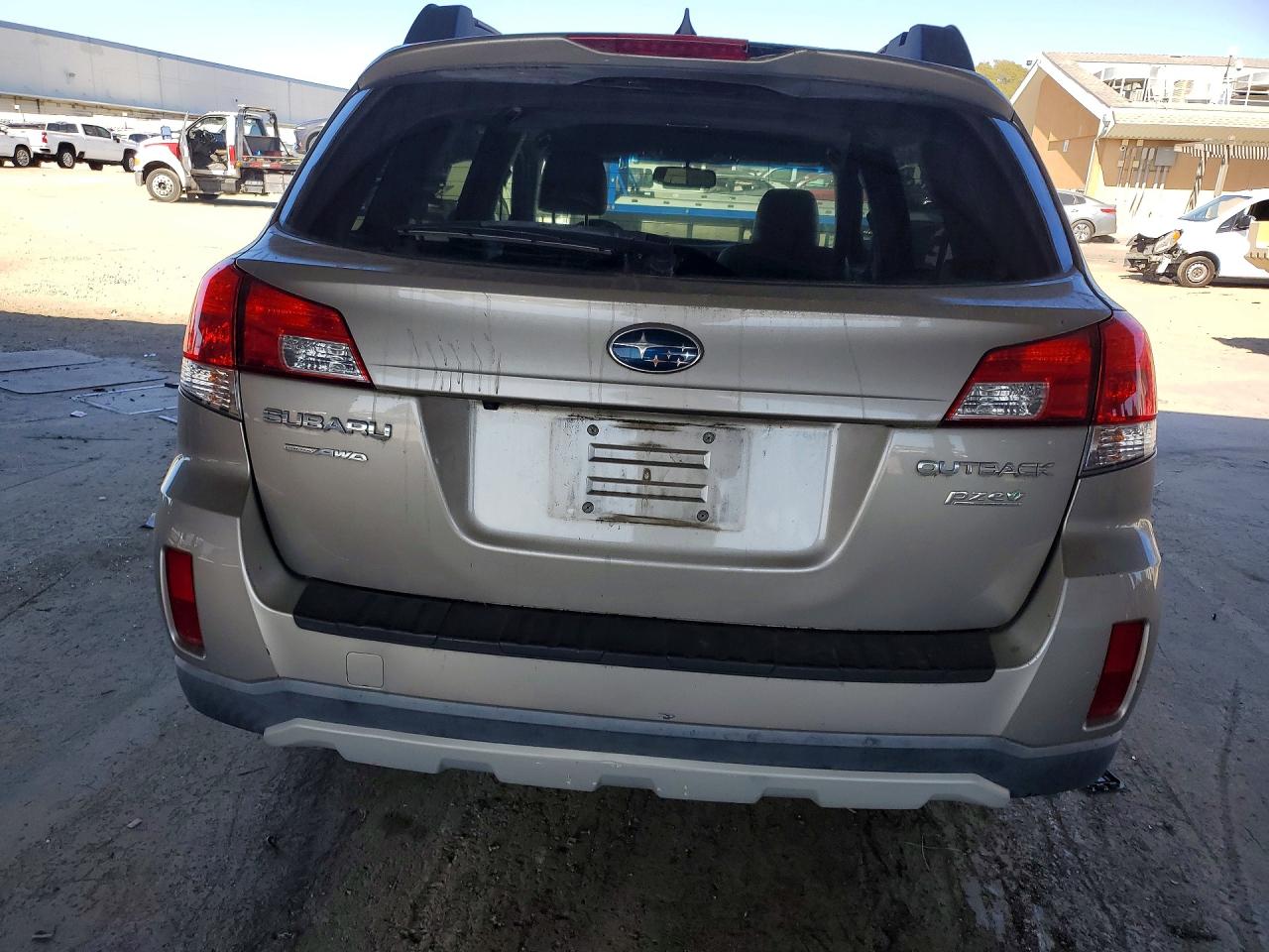 2014 Subaru Outback 2.5i Limited Серый vin: 4S4BRBMC9E3237912