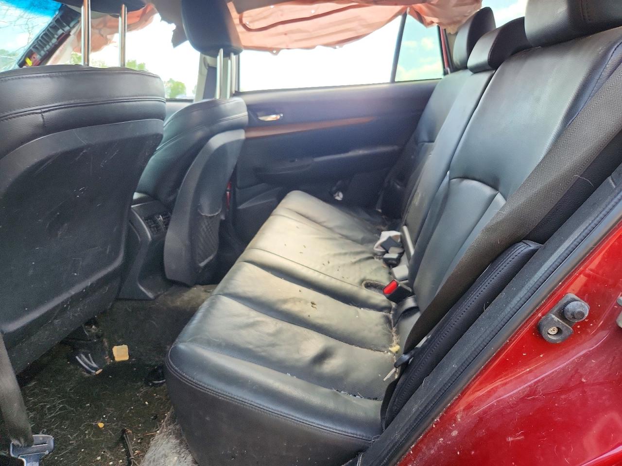 2014 Subaru Outback 2.5i Limited Красный vin: 4S4BRBNC9E3328824
