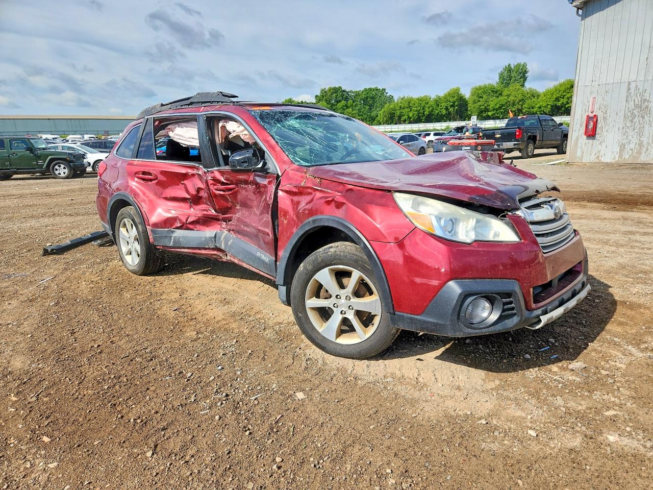 2014 Subaru Outback 2.5i Limited Красный vin: 4S4BRBNC9E3328824