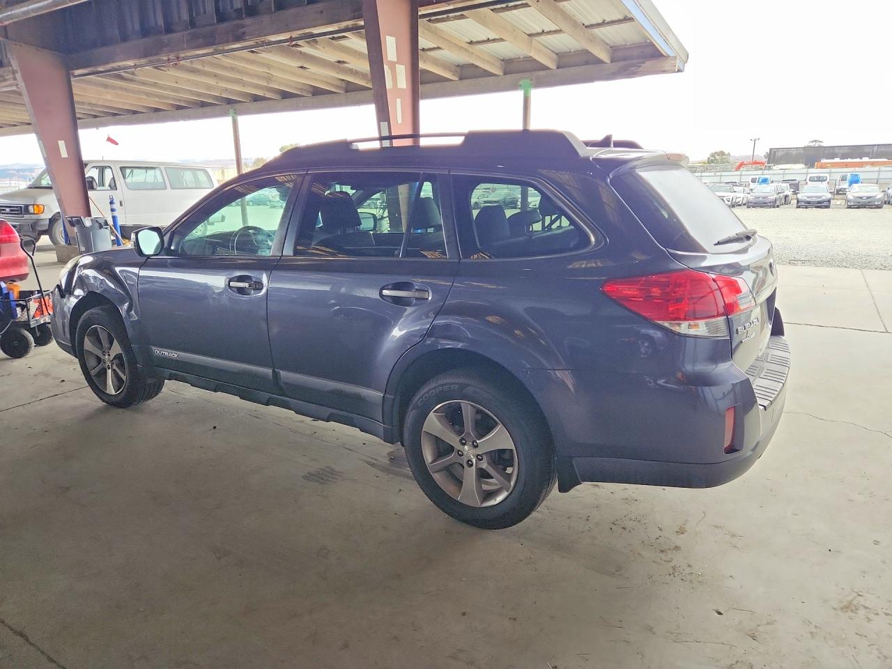 2014 Subaru Outback 2.5i Limited Gray vin: 4S4BRBPC1E3312985
