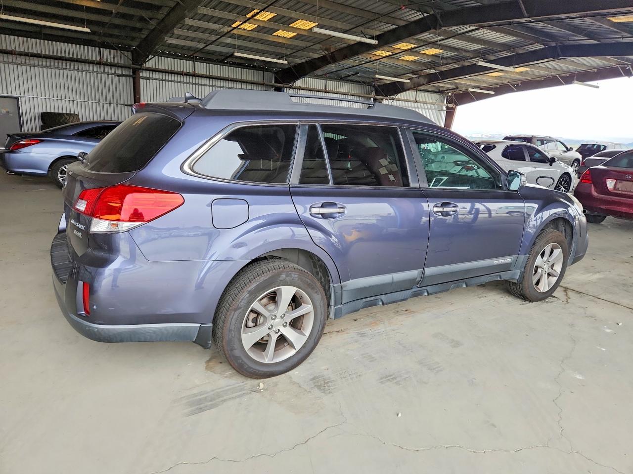 2014 Subaru Outback 2.5i Limited Gray vin: 4S4BRBPC1E3312985