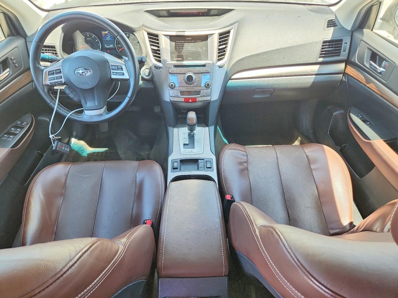 2014 Subaru Outback 2.5i Limited White vin: 4S4BRBPC2E3310047