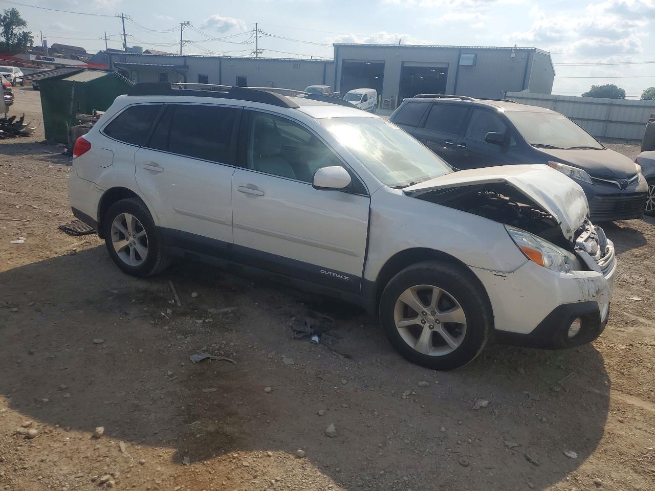 2013 Subaru Outback 2.5i Limited White vin: 4S4BRBPC3D3300433