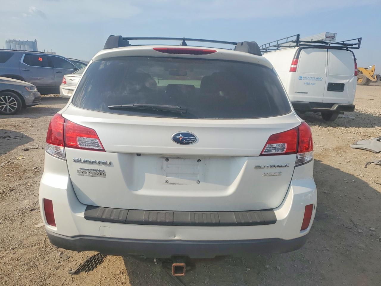 2013 Subaru Outback 2.5i Limited White vin: 4S4BRBPC3D3300433