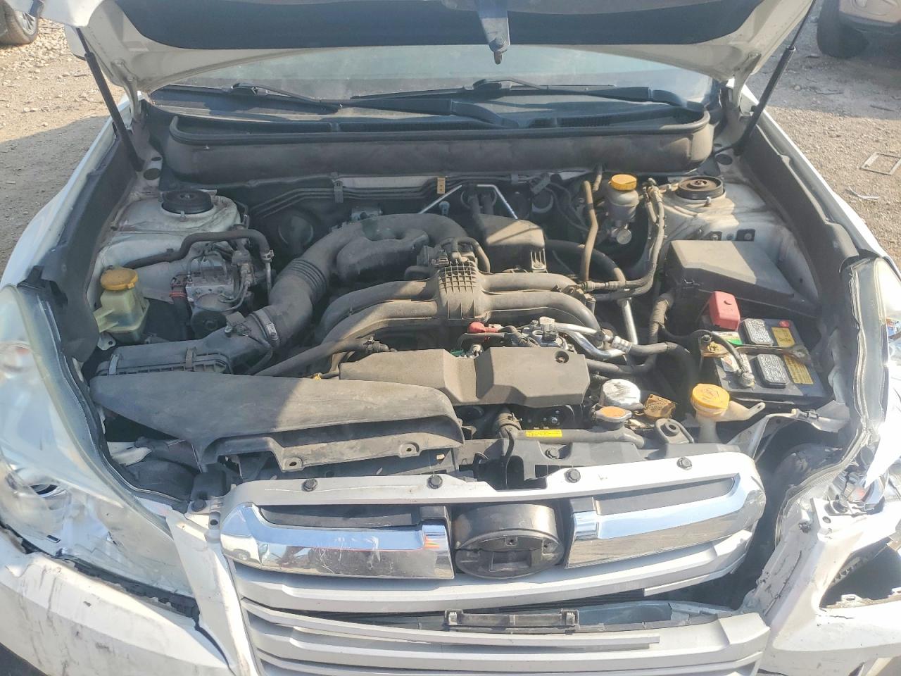 2013 Subaru Outback 2.5i Limited White vin: 4S4BRBPC3D3300433