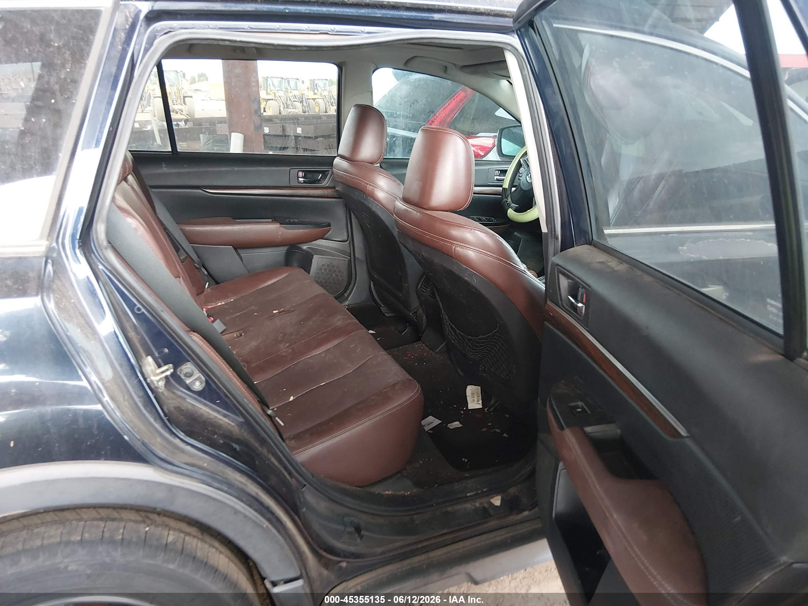 2014 Subaru Outback 2.5i Limited Black vin: 4S4BRBPC3E3223189
