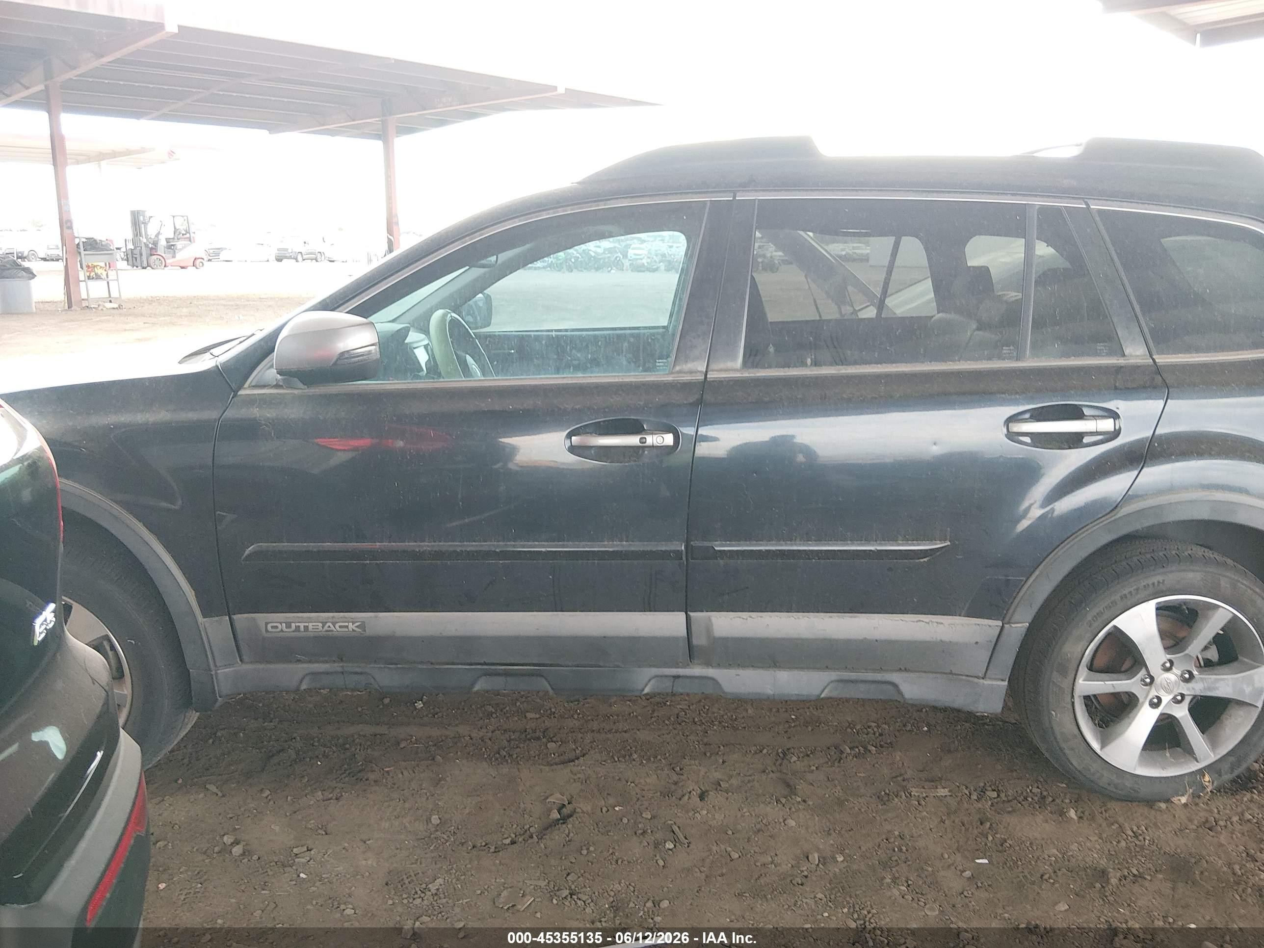 2014 Subaru Outback 2.5i Limited Black vin: 4S4BRBPC3E3223189