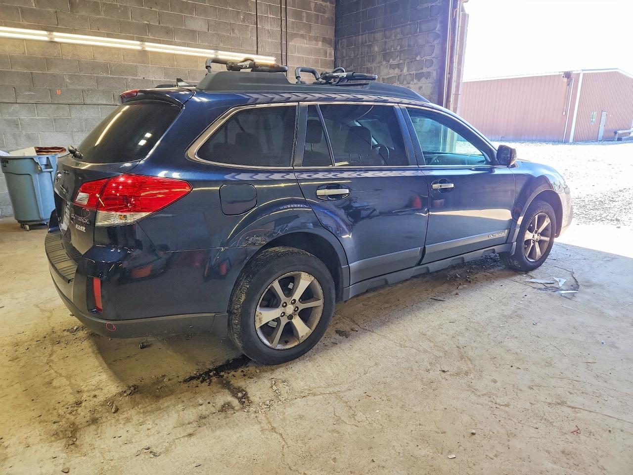2014 Subaru Outback 2.5i Limited Blue vin: 4S4BRBPC4E3212878