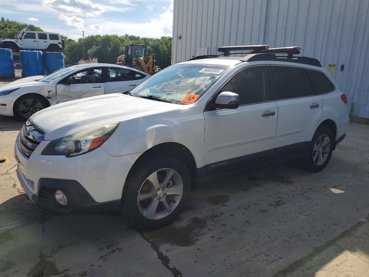 2014 Subaru Outback 2.5i Limited White vin: 4S4BRBPC4E3297673