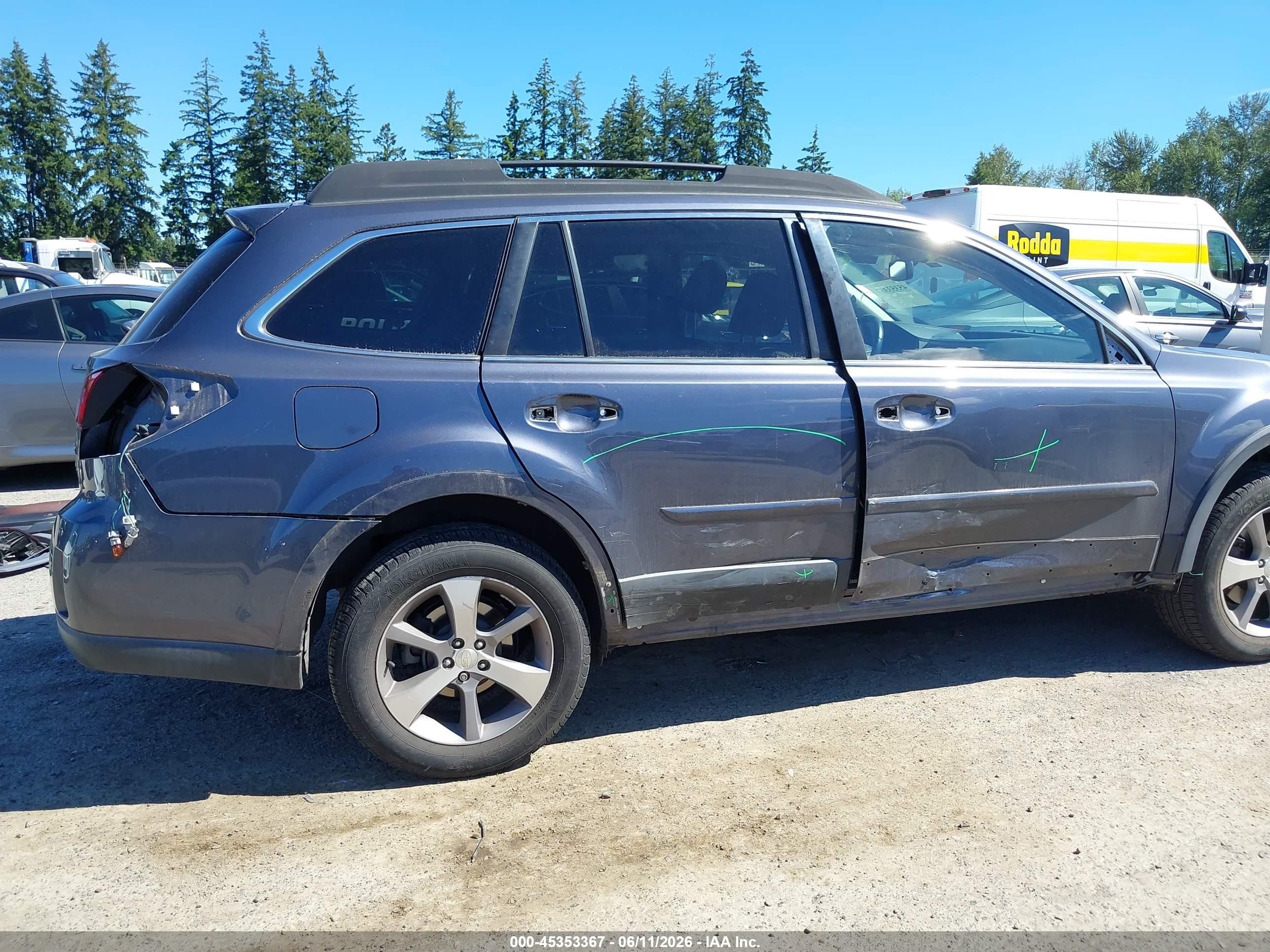 2014 Subaru Outback 2.5i Limited Gray vin: 4S4BRBPC5E3234727