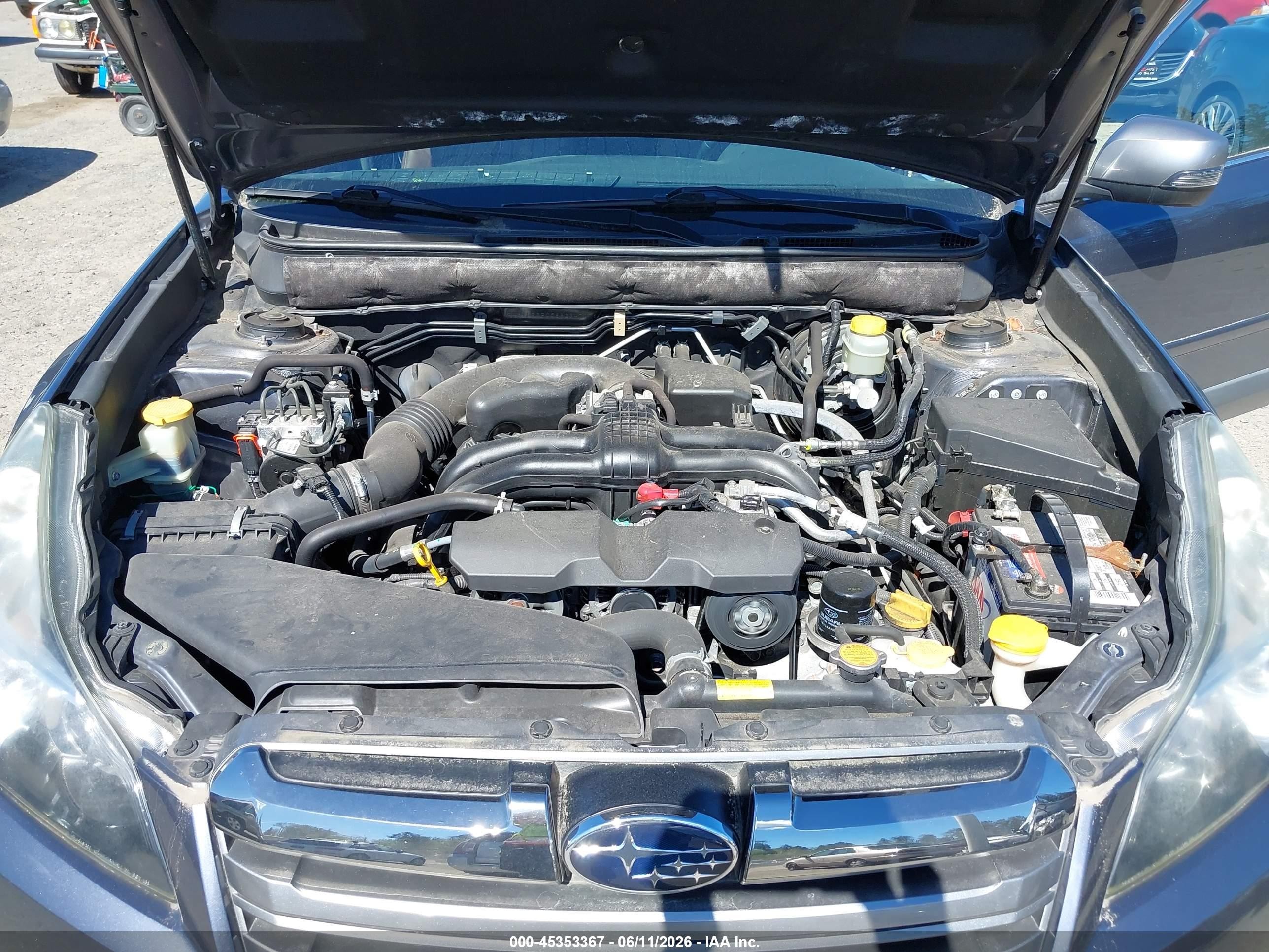 2014 Subaru Outback 2.5i Limited Gray vin: 4S4BRBPC5E3234727