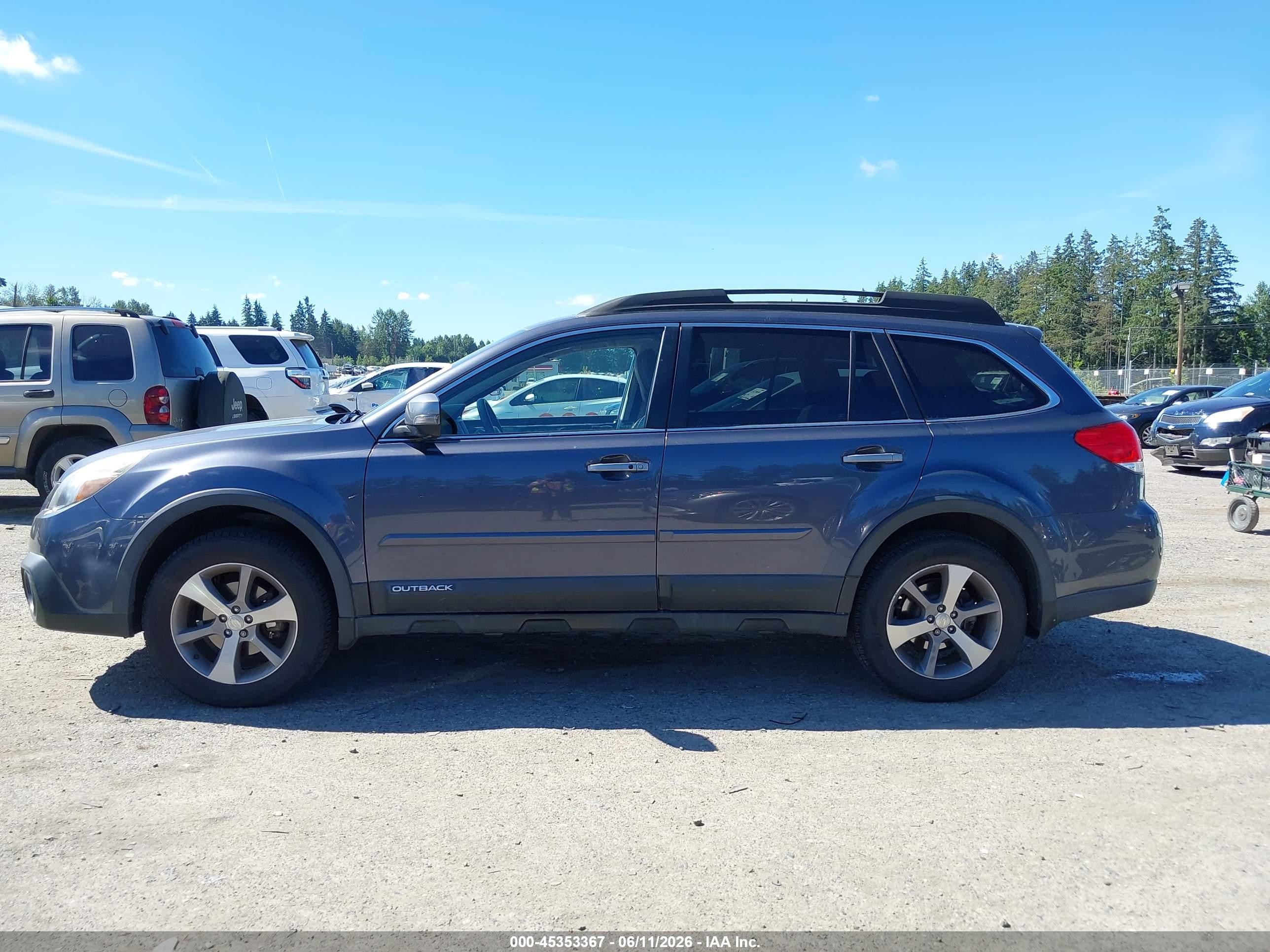2014 Subaru Outback 2.5i Limited Gray vin: 4S4BRBPC5E3234727