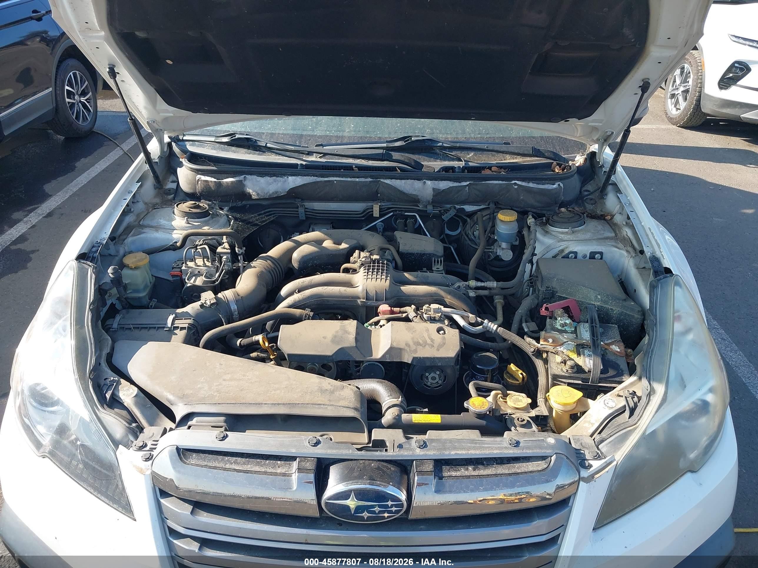 2014 Subaru Outback 2.5i Limited White vin: 4S4BRBPC5E3294040