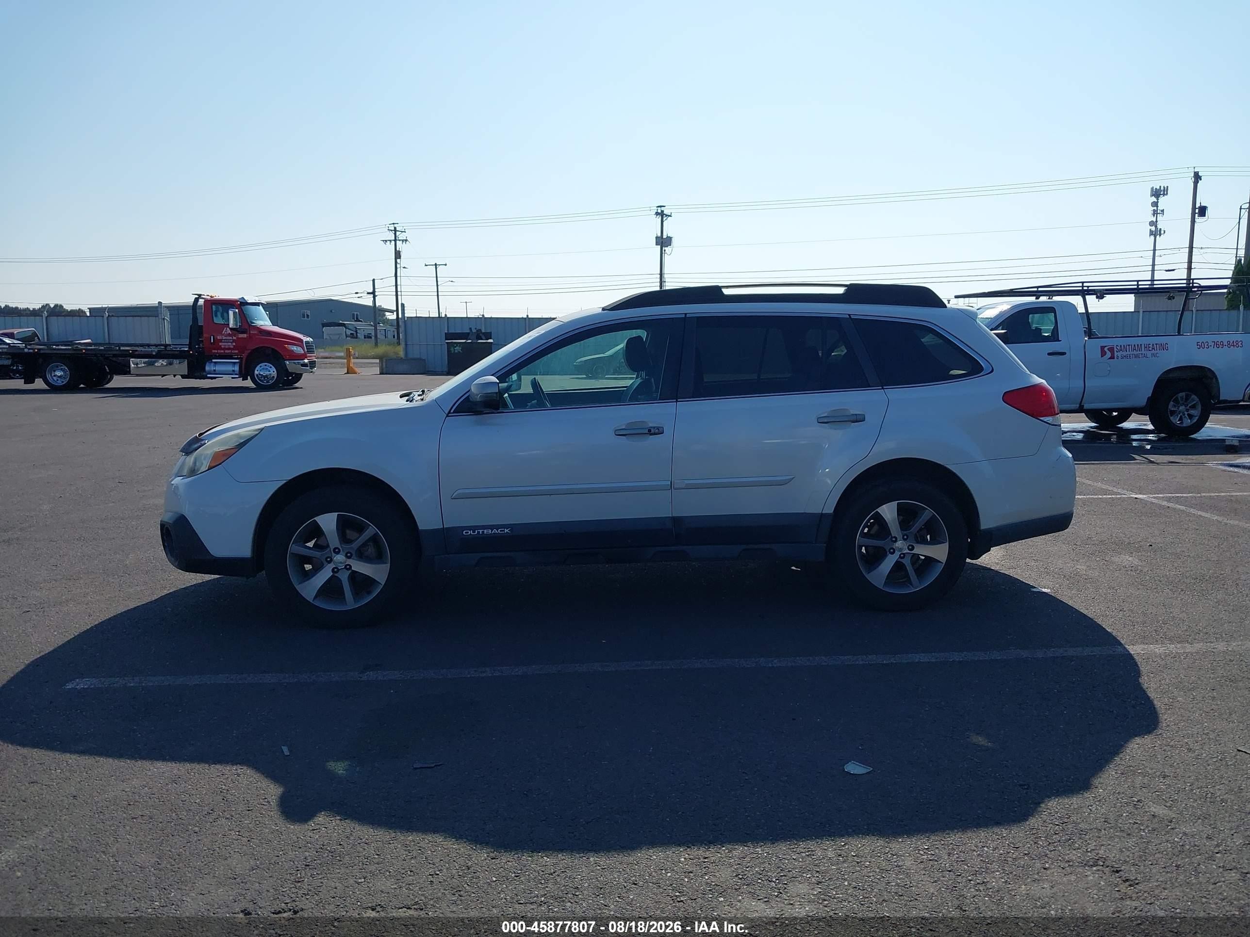 2014 Subaru Outback 2.5i Limited White vin: 4S4BRBPC5E3294040