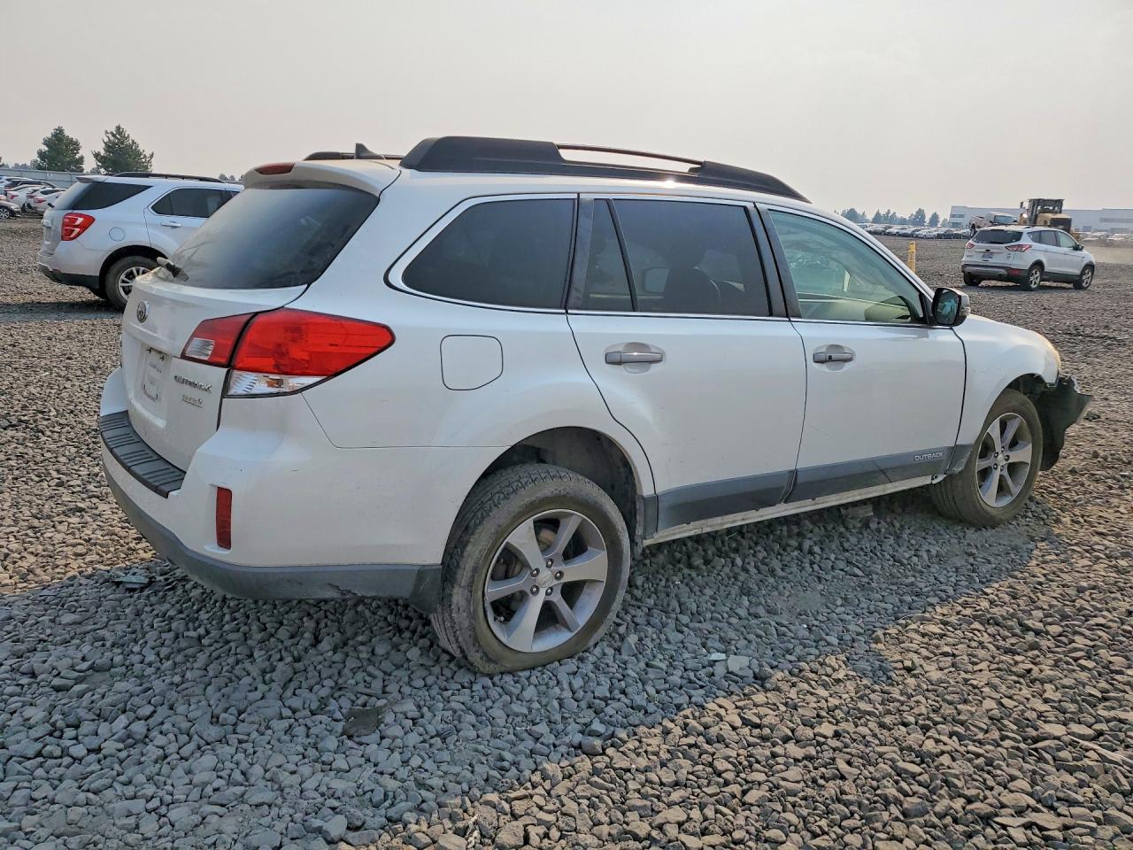 2014 Subaru Outback 2.5i Limited Белый vin: 4S4BRBPC5E3309183
