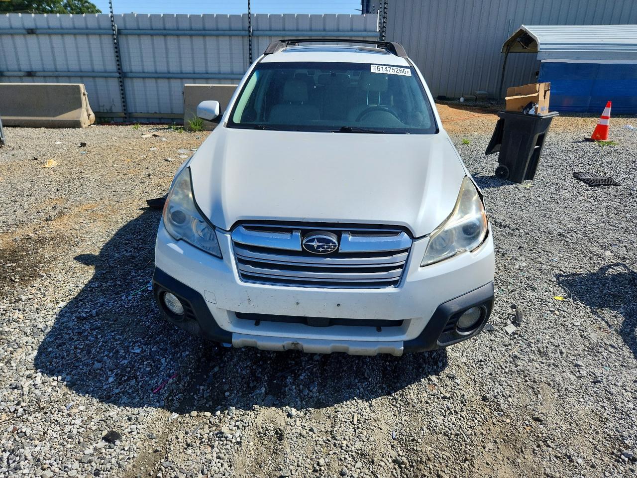 2013 Subaru Outback 2.5i Limited White vin: 4S4BRBPC6D3230653