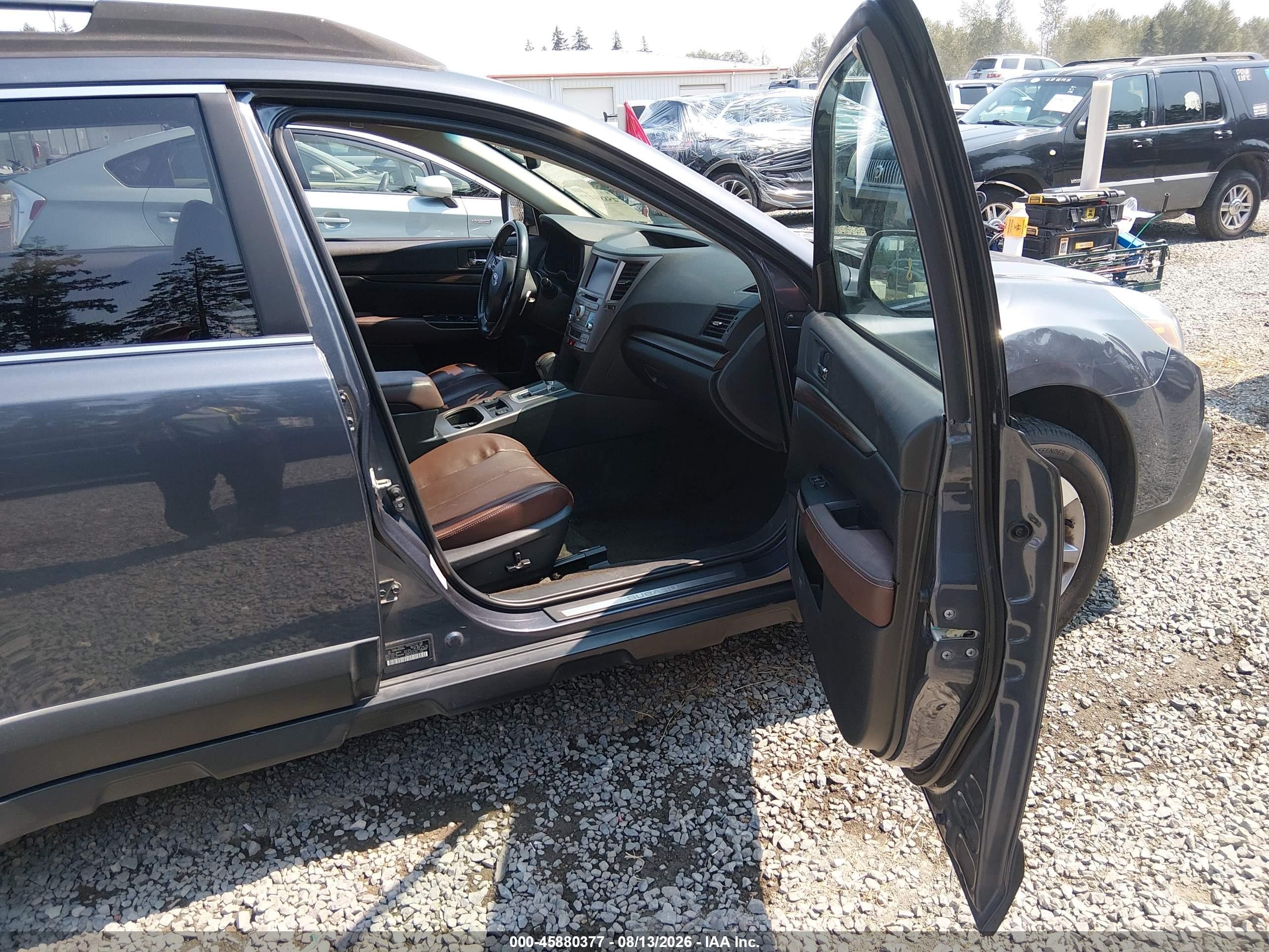 2014 Subaru Outback 2.5i Limited Gray vin: 4S4BRBPC6E3284830