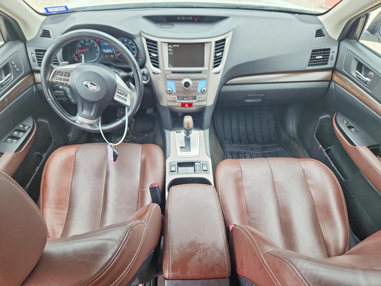 2014 Subaru Outback 2.5i Limited White vin: 4S4BRBPC6E3302372