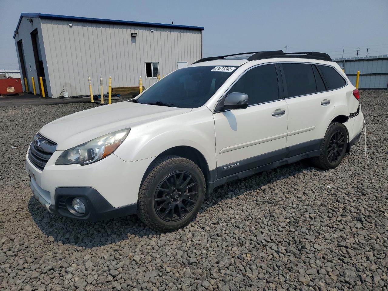2014 Subaru Outback 2.5i Limited White vin: 4S4BRBPC7E3312330