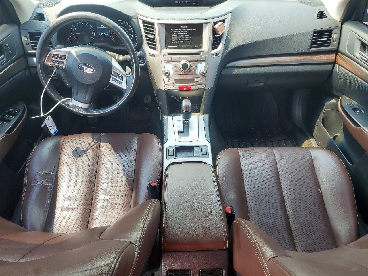 2014 Subaru Outback 2.5i Limited White vin: 4S4BRBPC7E3312330