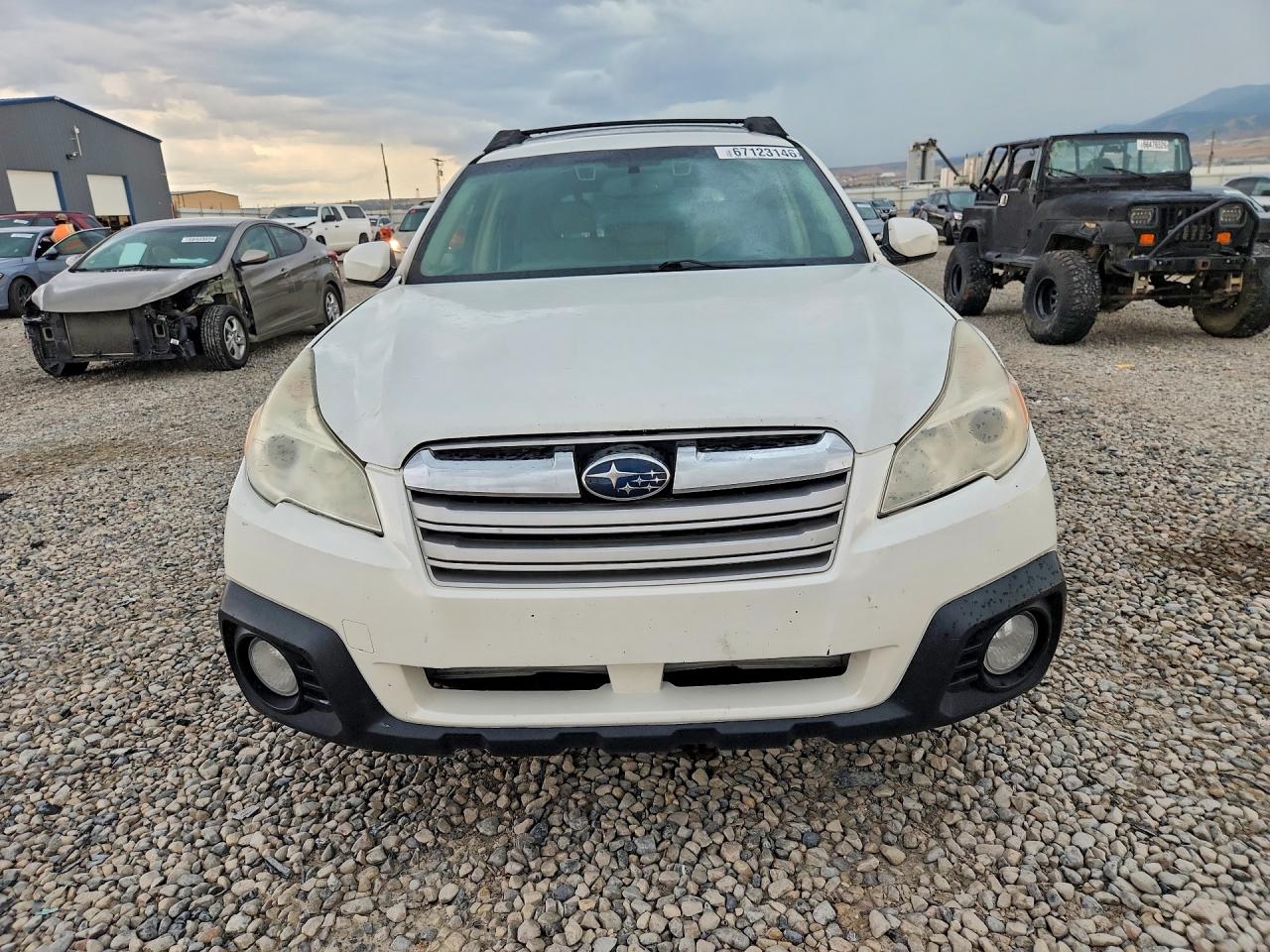 2013 Subaru Outback 2.5i Limited Белый vin: 4S4BRBPC8D3229519