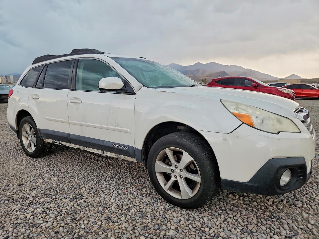 2013 Subaru Outback 2.5i Limited Белый vin: 4S4BRBPC8D3229519