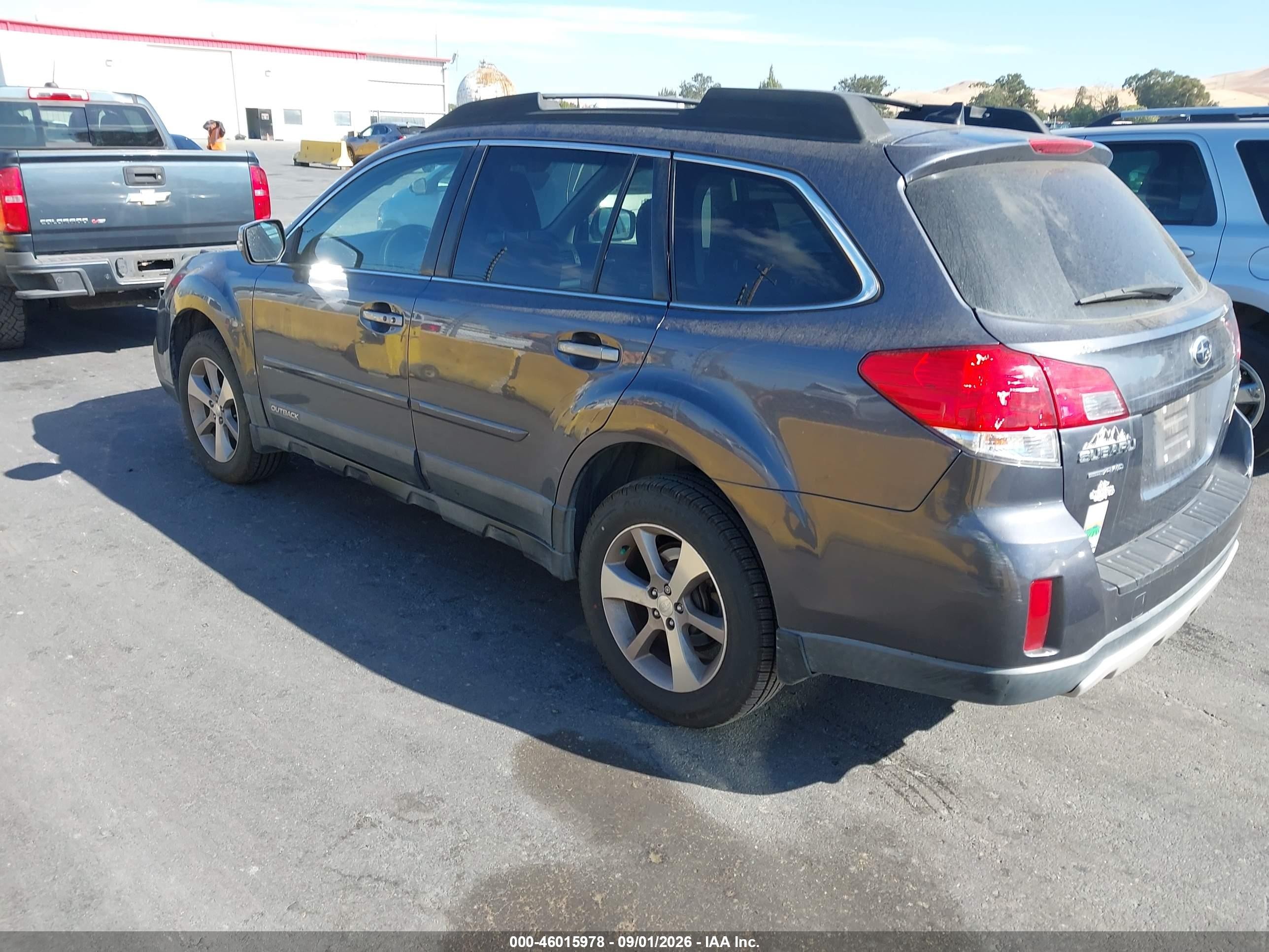 2014 Subaru Outback 2.5i Limited Gray vin: 4S4BRBPC8E3271934