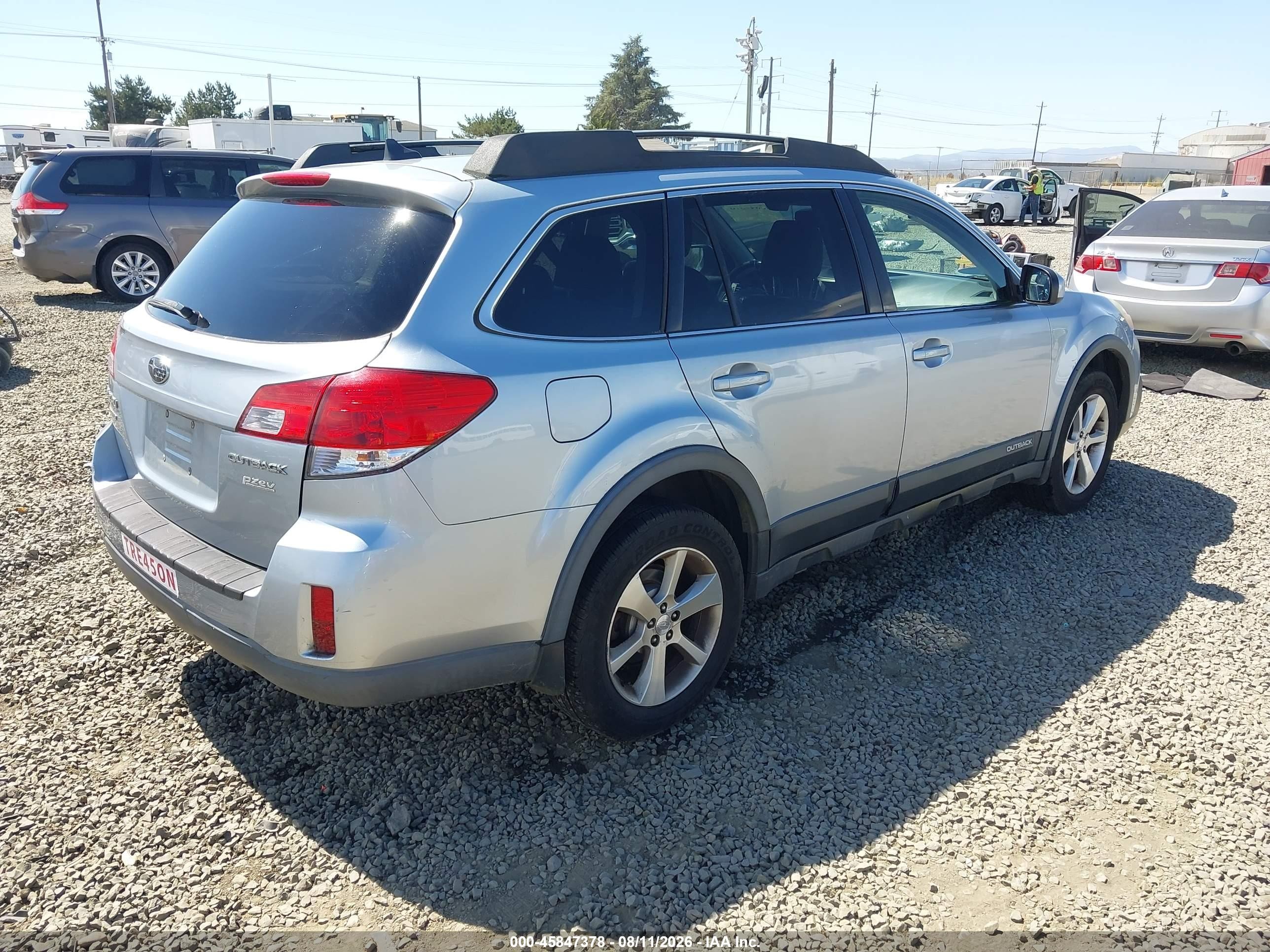 2013 Subaru Outback 2.5i Limited Silver vin: 4S4BRBPC9D3232753