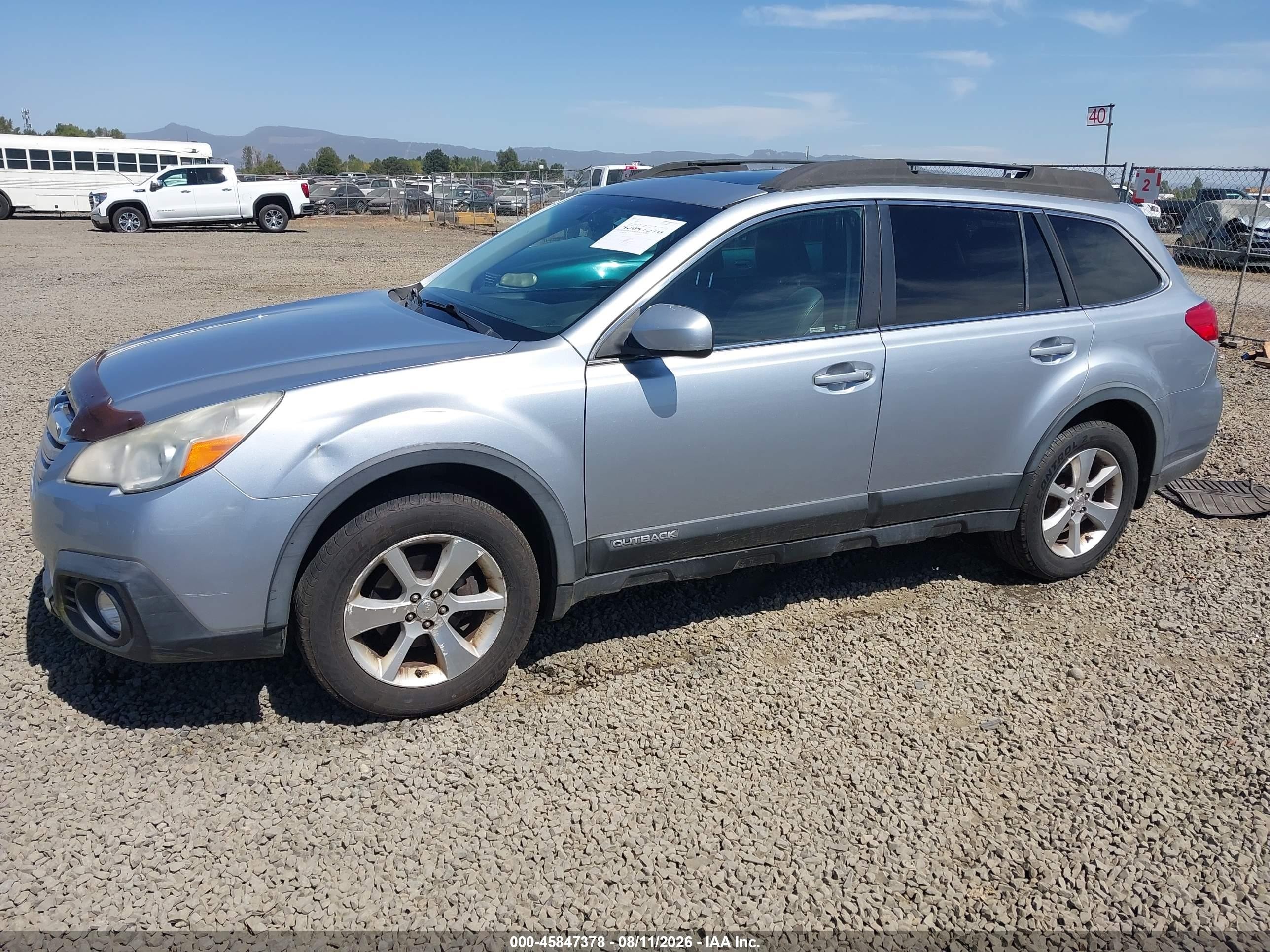2013 Subaru Outback 2.5i Limited Silver vin: 4S4BRBPC9D3232753