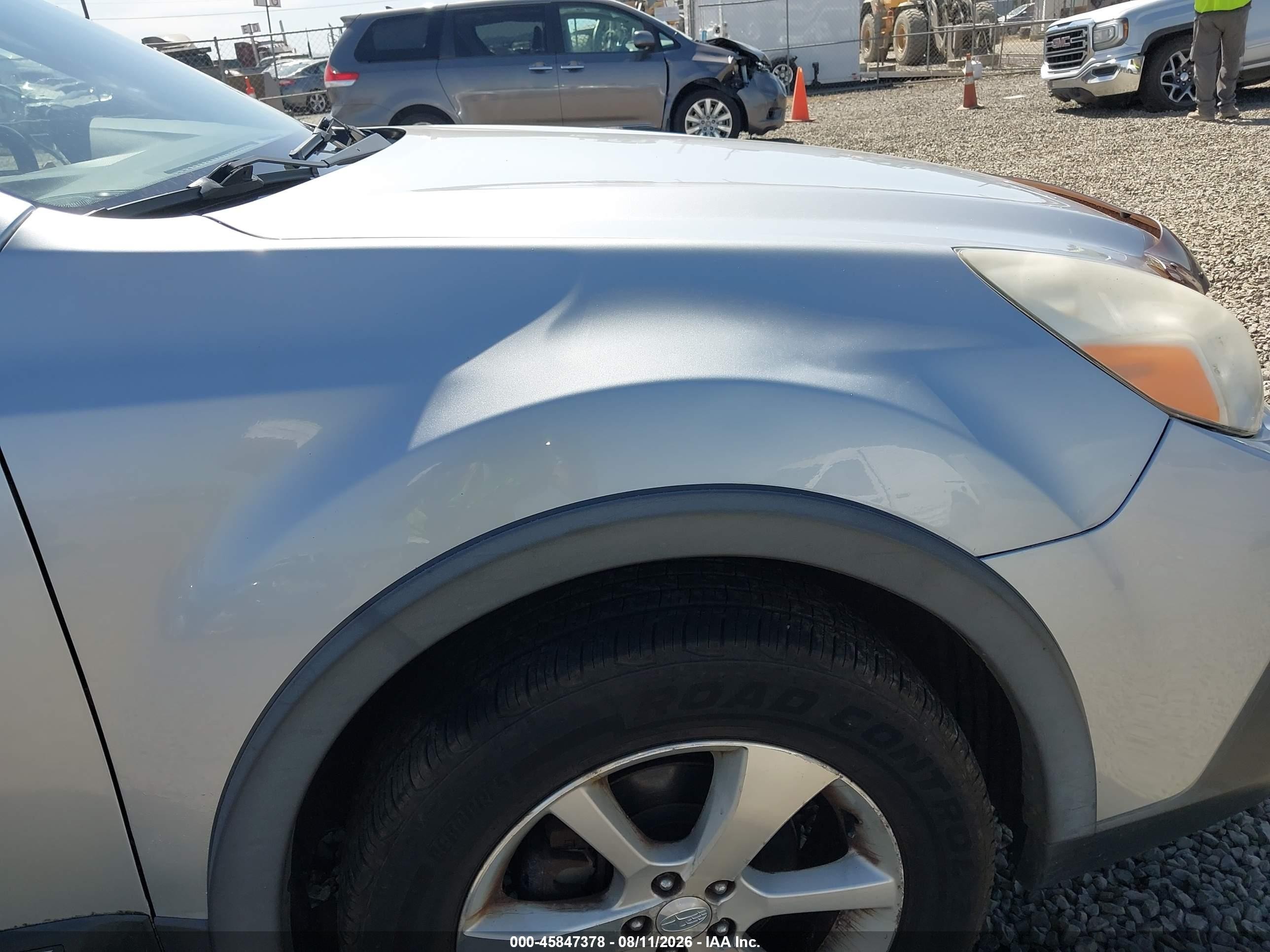 2013 Subaru Outback 2.5i Limited Silver vin: 4S4BRBPC9D3232753