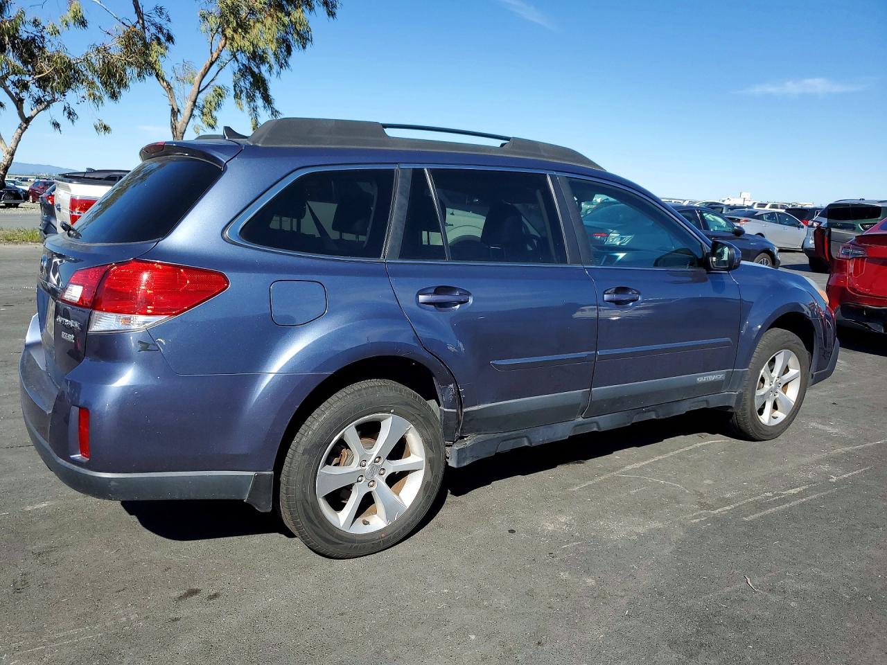 2013 Subaru Outback 2.5i Limited Blue vin: 4S4BRBPCXD3243924