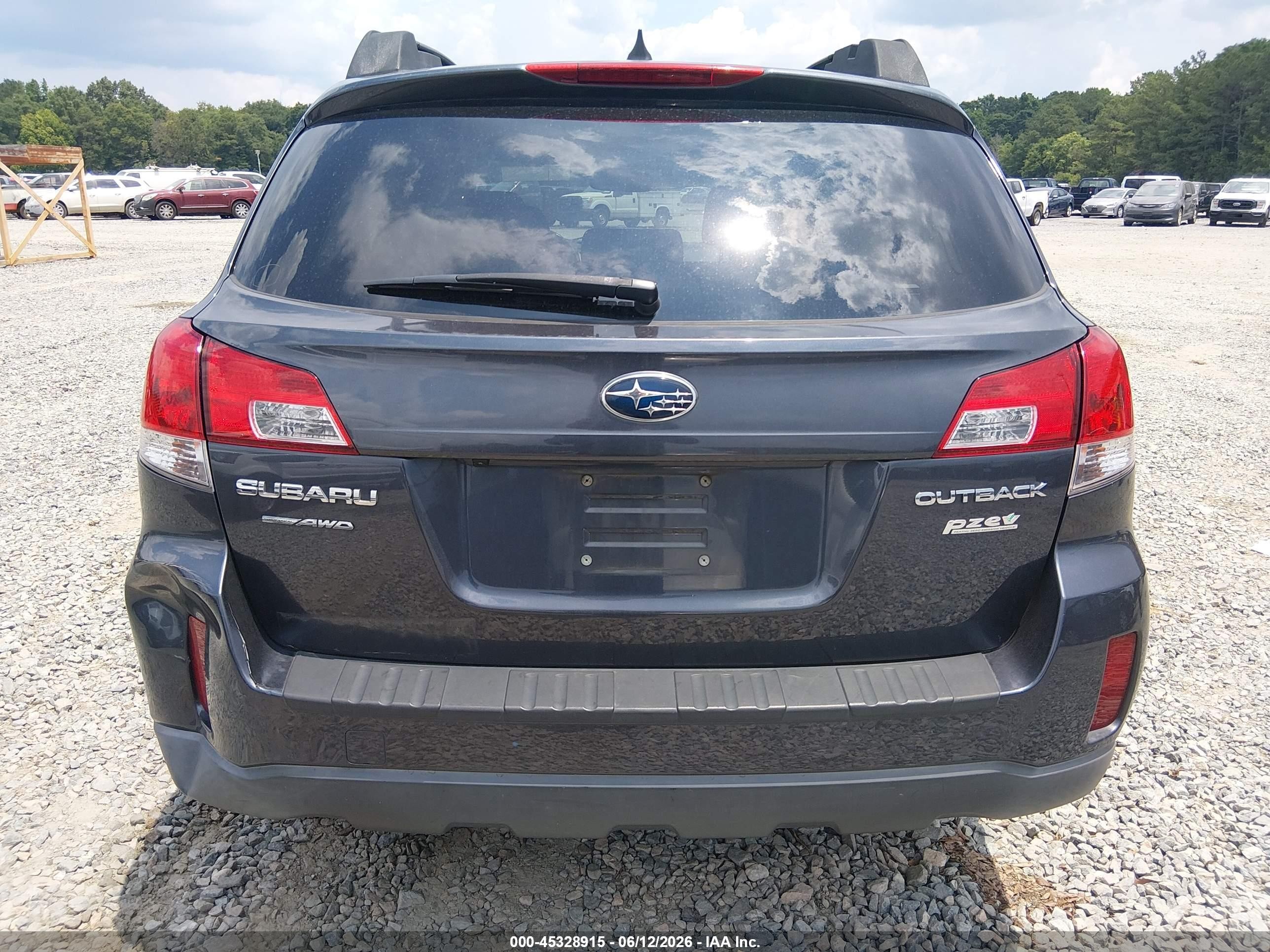 2013 Subaru Outback 2.5i Limited Blue vin: 4S4BRBPCXD3323322