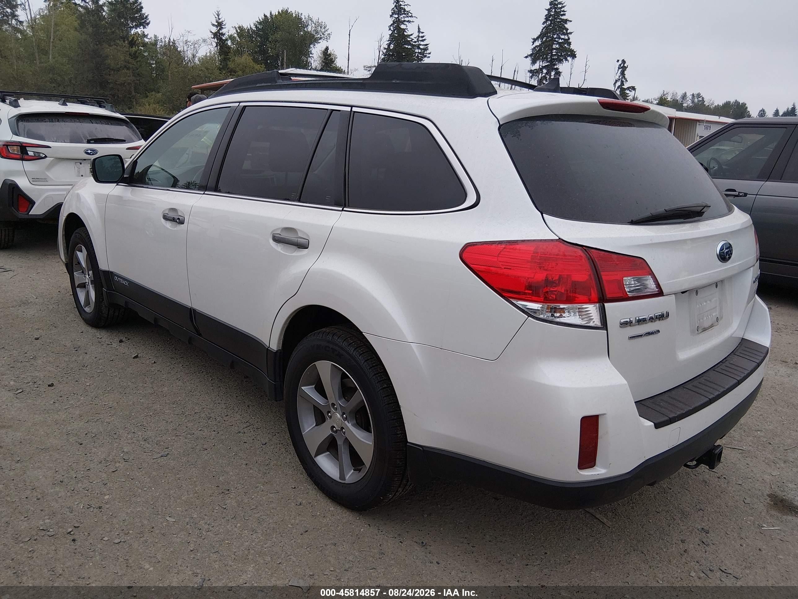 2013 Subaru Outback 2.5i Limited Белый vin: 4S4BRBSC1D3238375