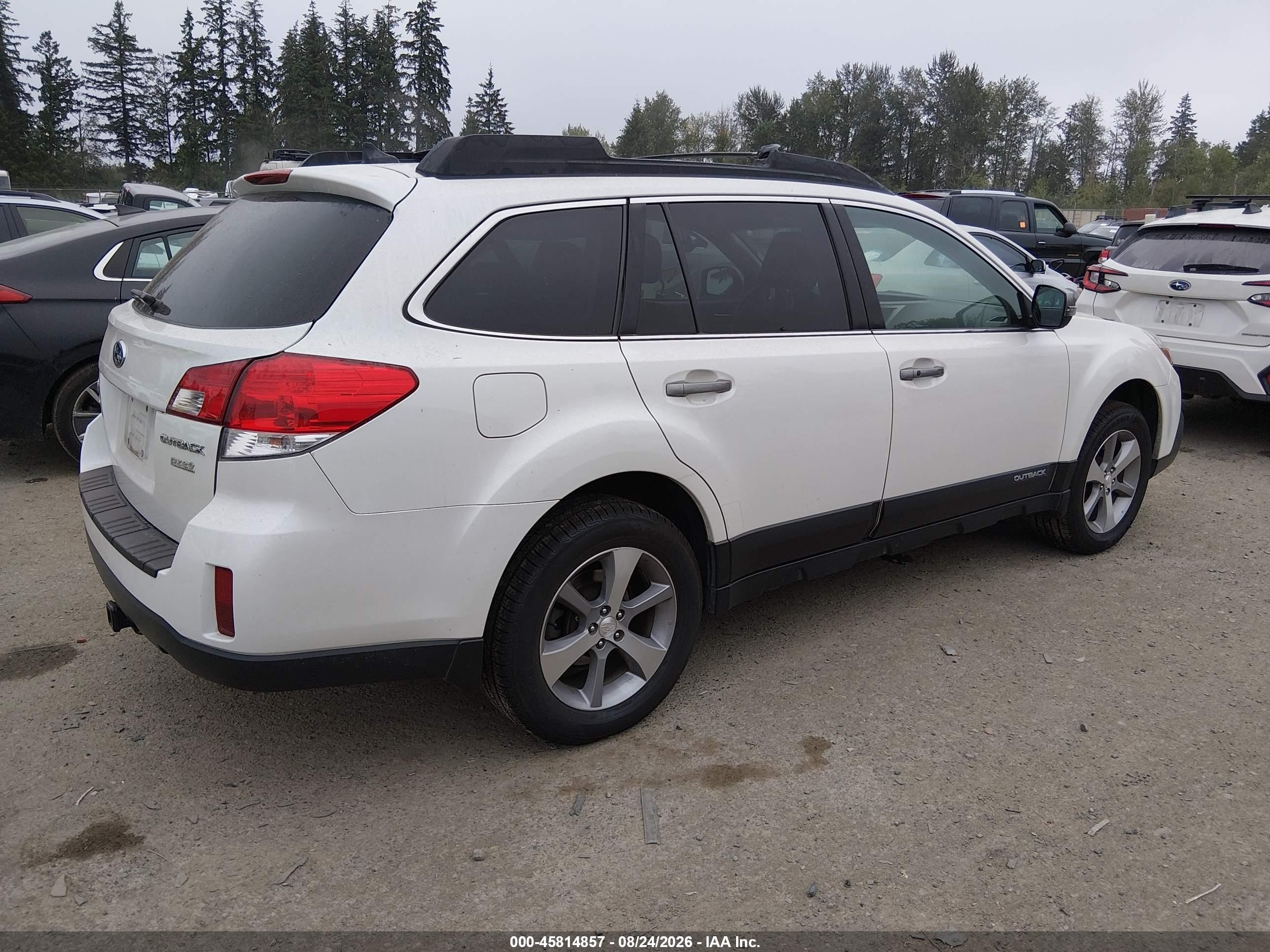 2013 Subaru Outback 2.5i Limited Белый vin: 4S4BRBSC1D3238375