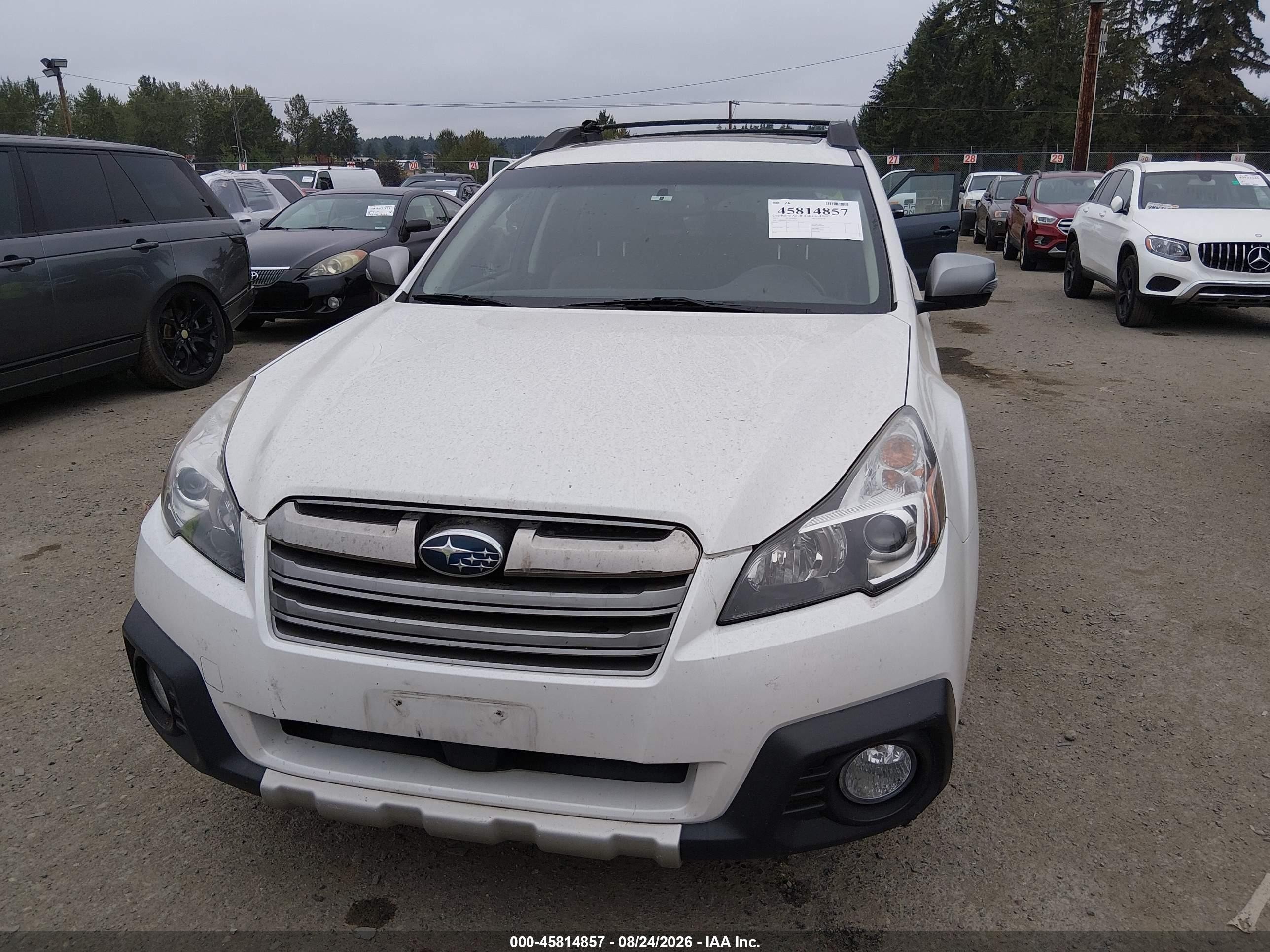 2013 Subaru Outback 2.5i Limited Белый vin: 4S4BRBSC1D3238375