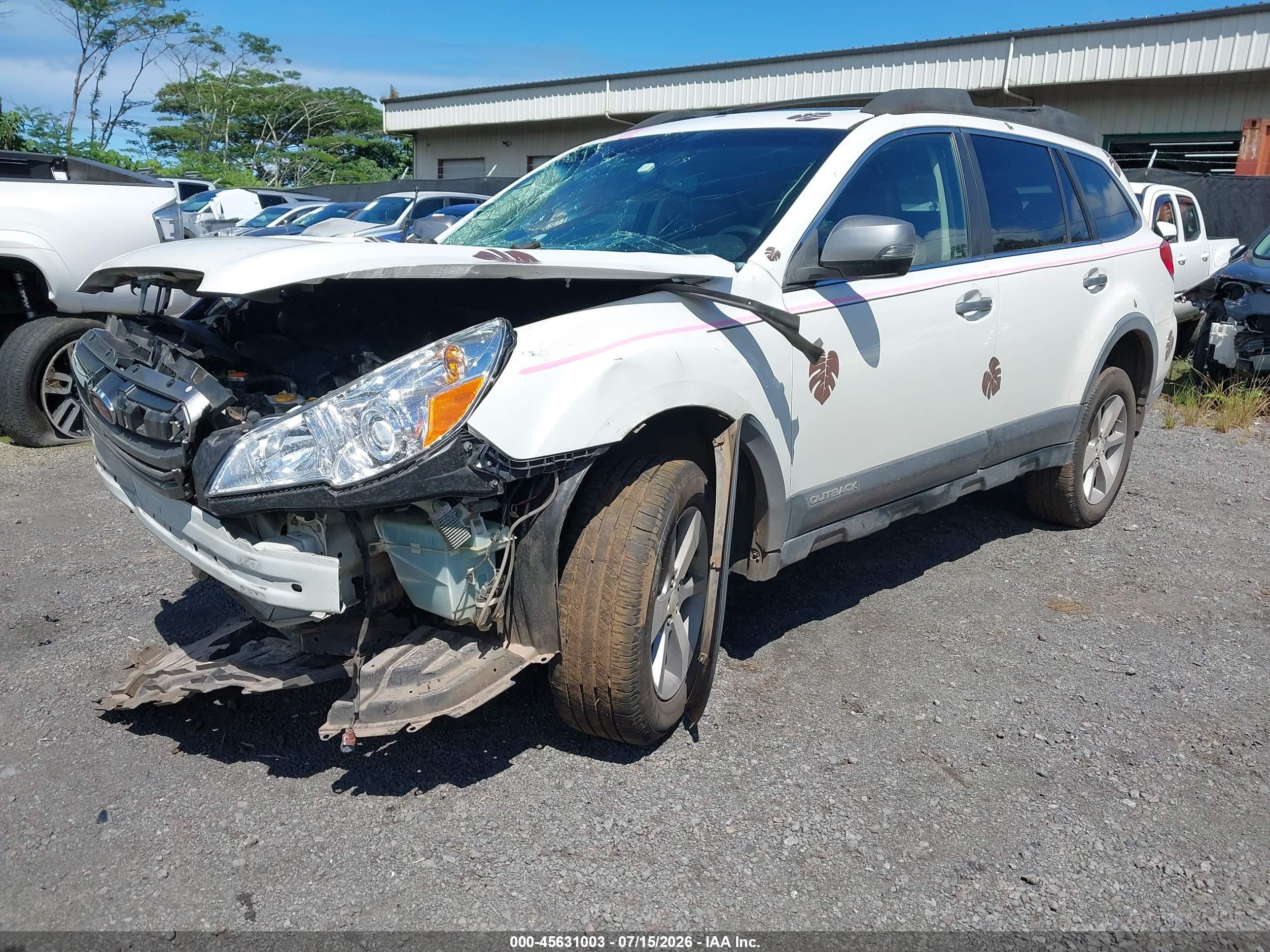 2013 Subaru Outback 2.5i Limited Белый vin: 4S4BRBSC4D3230660