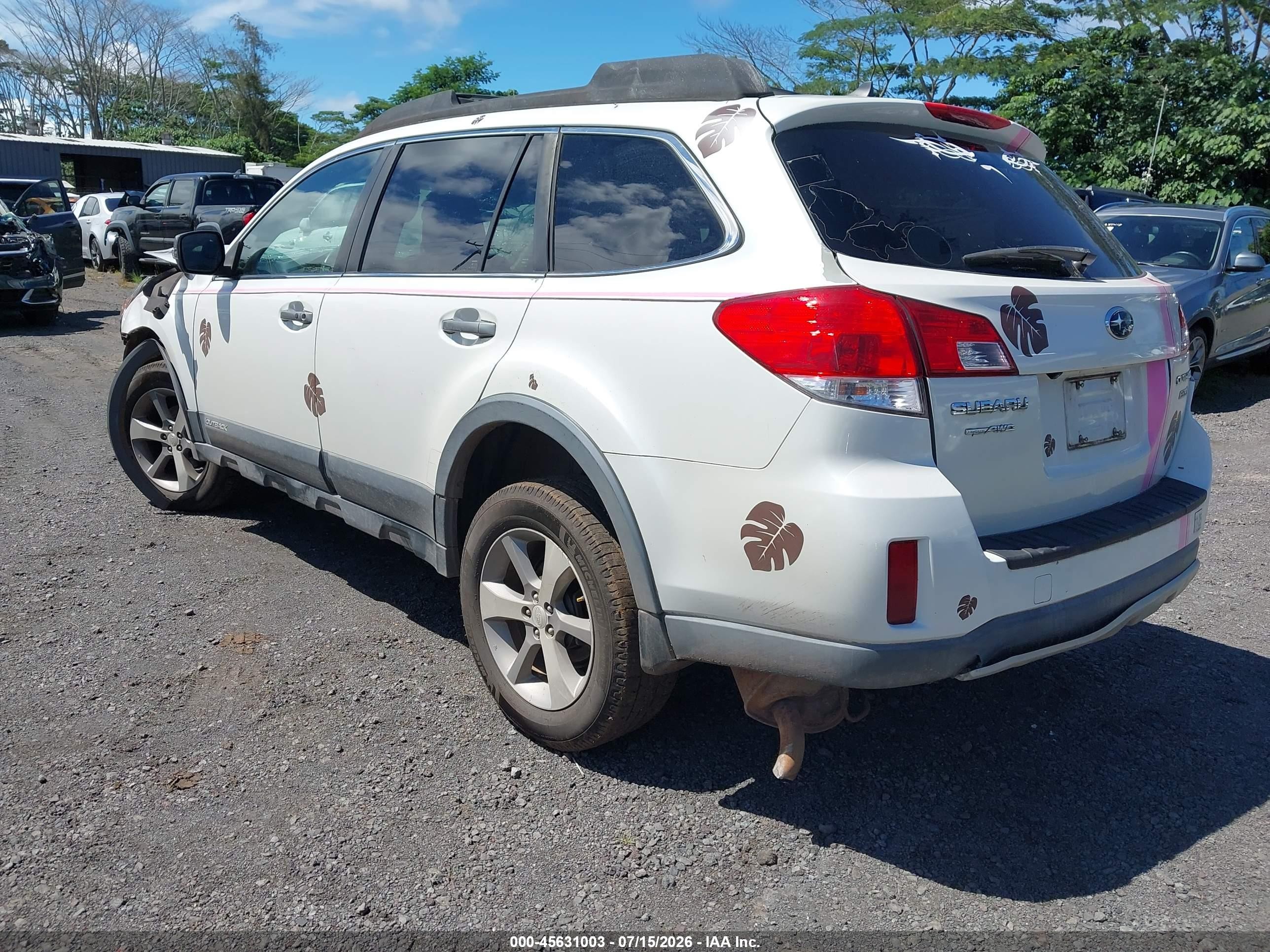 2013 Subaru Outback 2.5i Limited Белый vin: 4S4BRBSC4D3230660