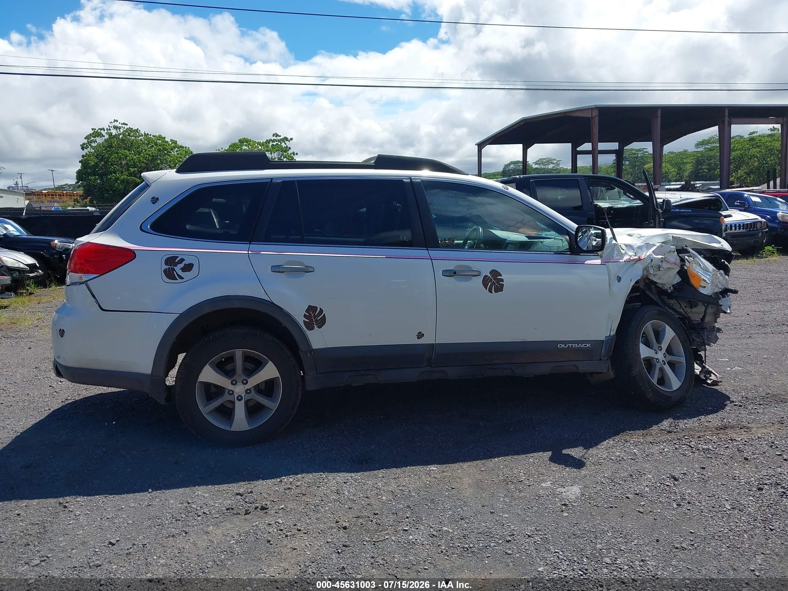 2013 Subaru Outback 2.5i Limited Белый vin: 4S4BRBSC4D3230660