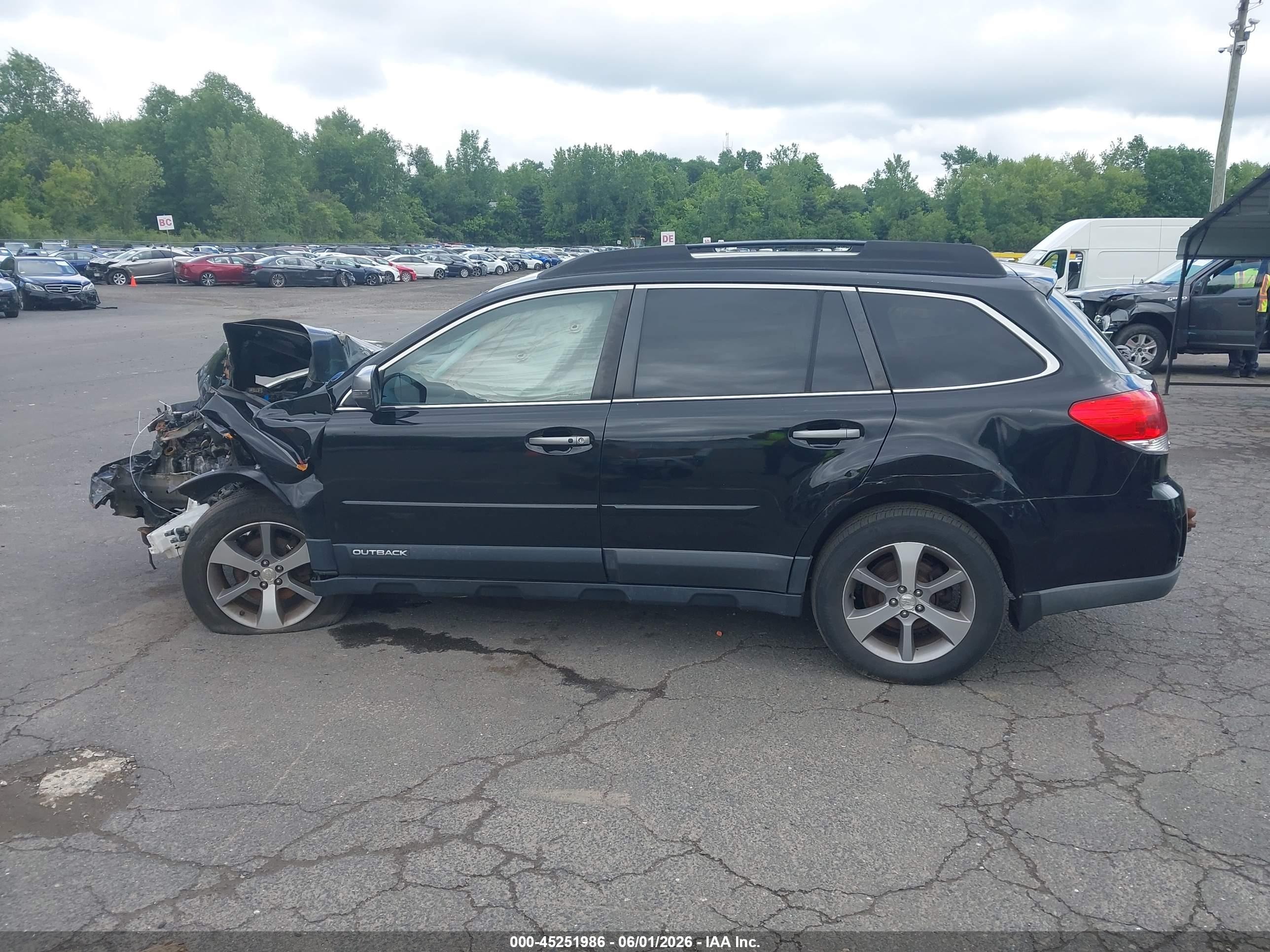 2013 Subaru Outback 2.5i Limited Black vin: 4S4BRBSC6D3299396