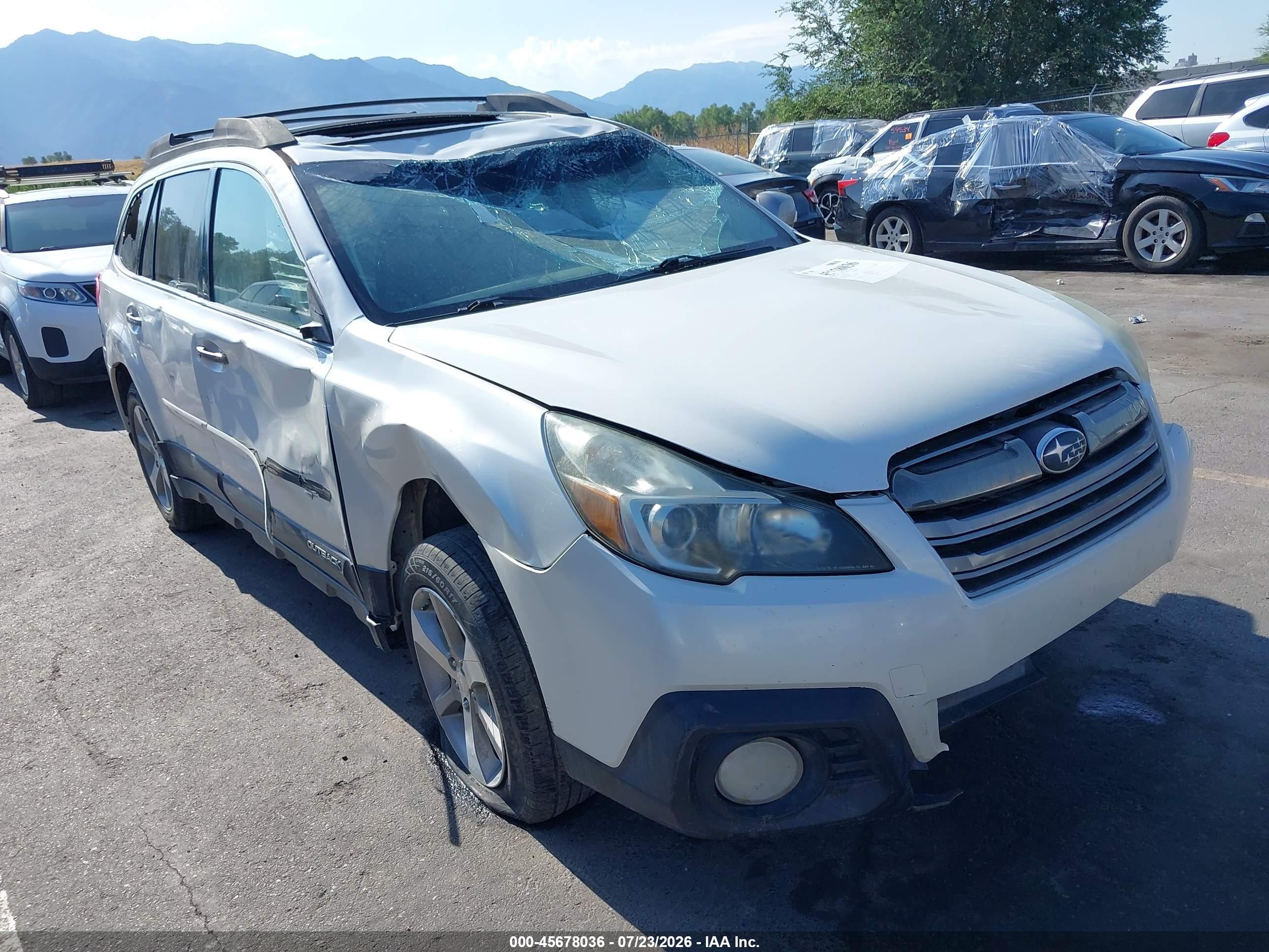 2013 Subaru Outback 2.5i Limited White vin: 4S4BRBSC8D3243749