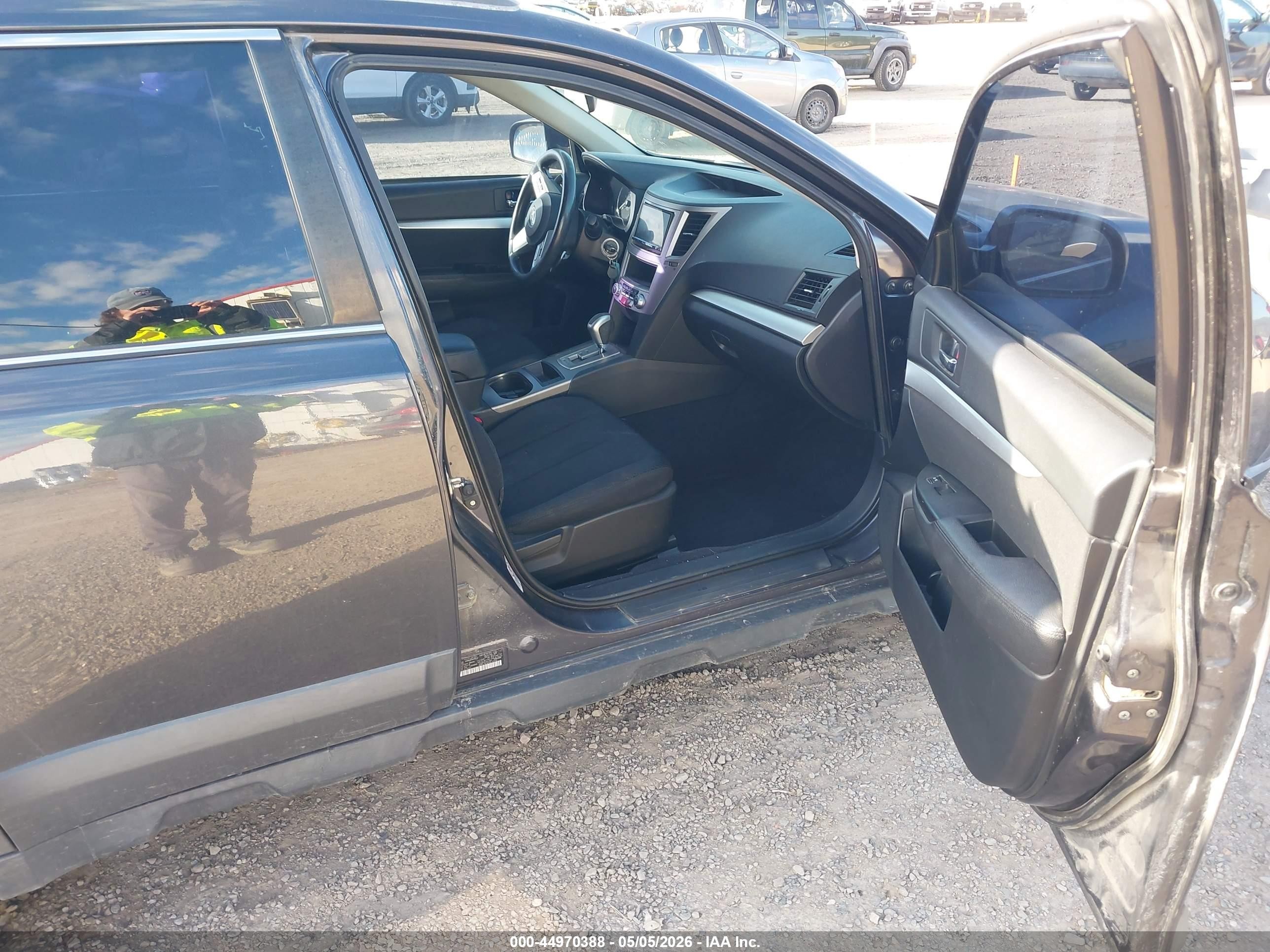 2010 Subaru Outback 2.5i Gray vin: 4S4BRCAC0A3366187