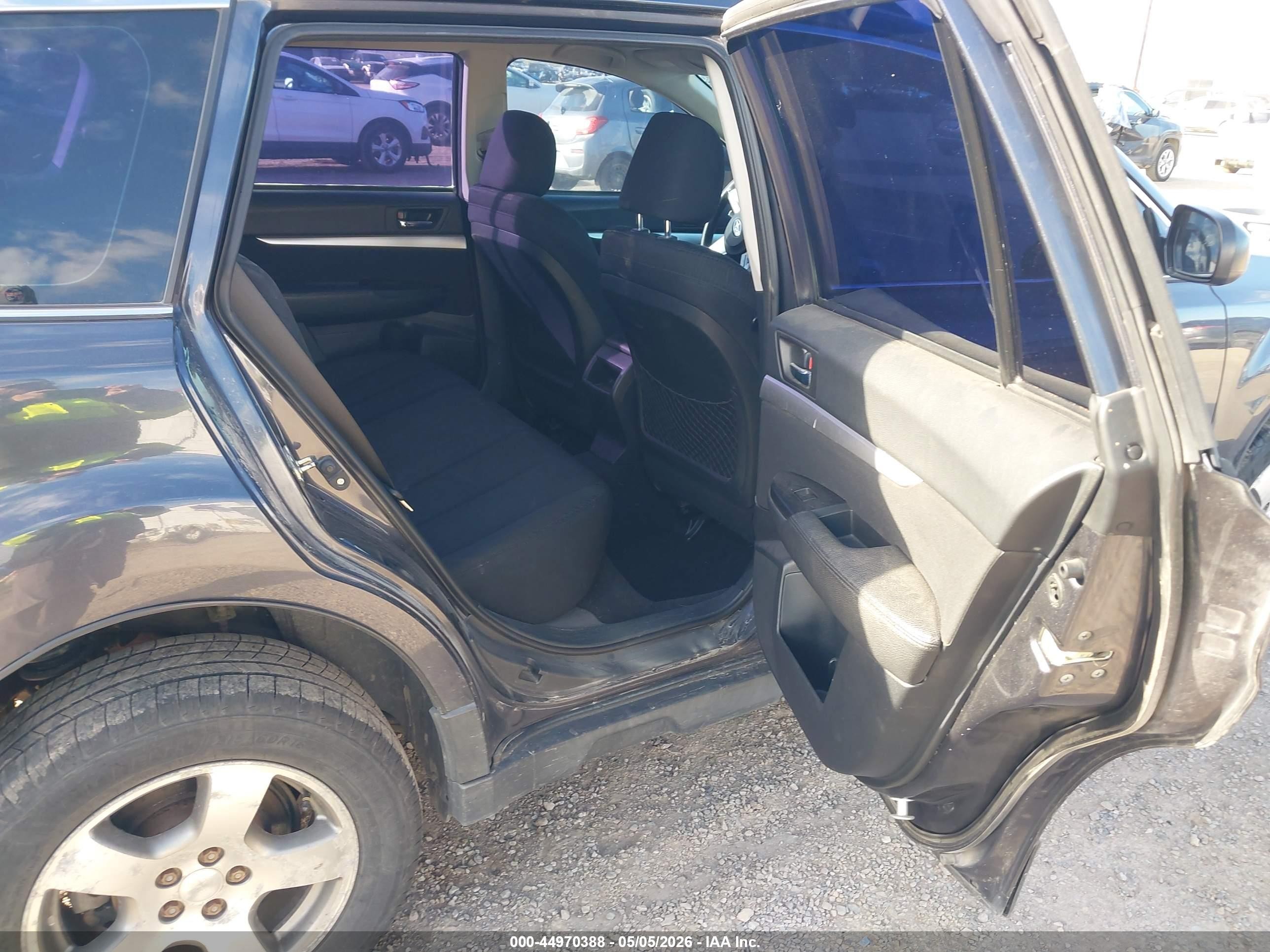 2010 Subaru Outback 2.5i Gray vin: 4S4BRCAC0A3366187