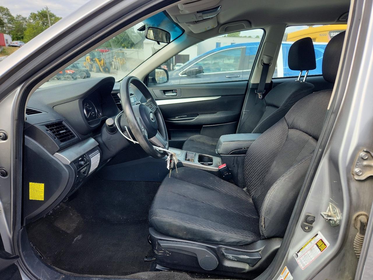 2011 Subaru Outback 2.5i Серебряный vin: 4S4BRCAC0B3434747