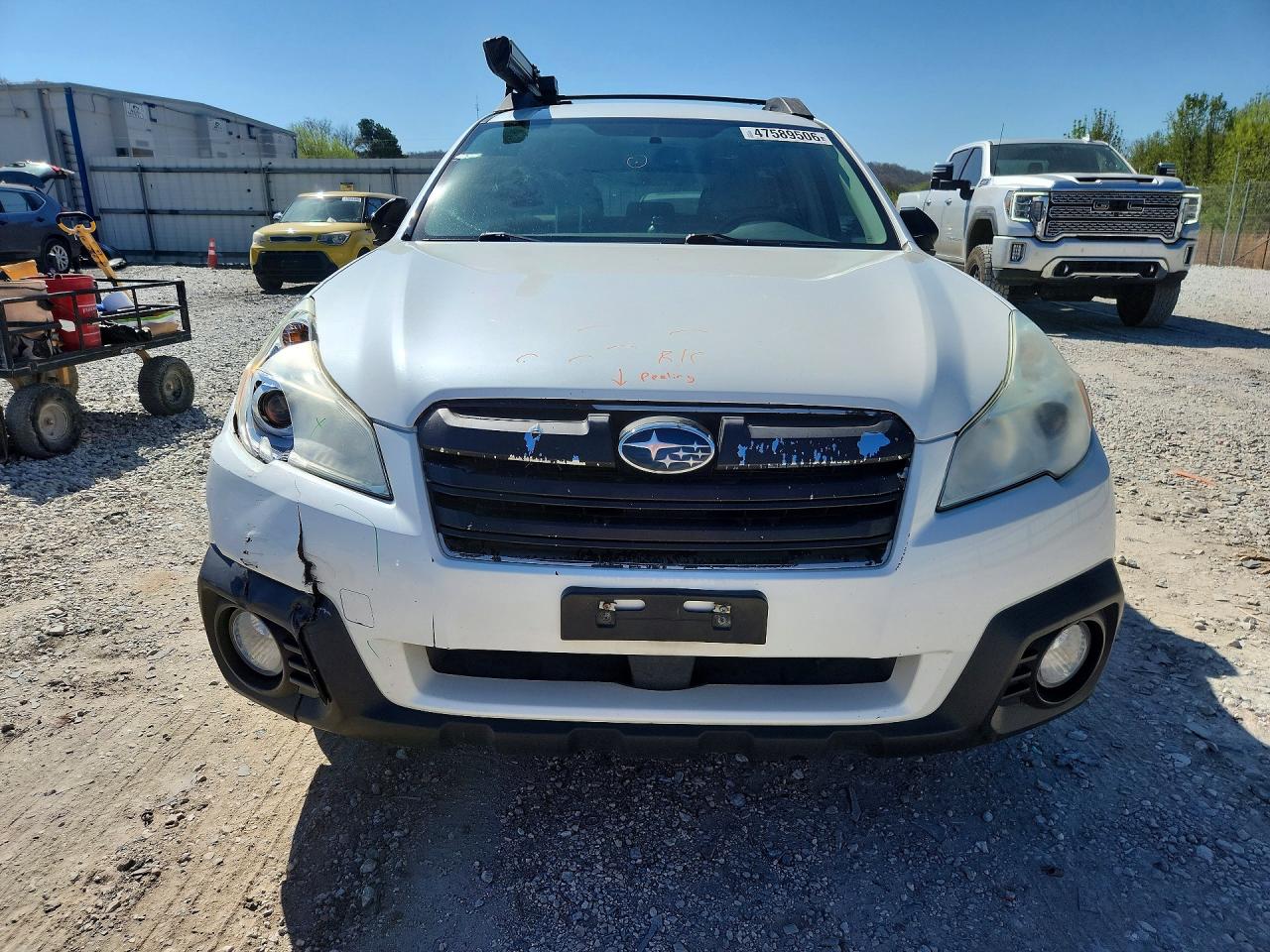2014 Subaru Outback 2.5i White vin: 4S4BRCAC0E3228252