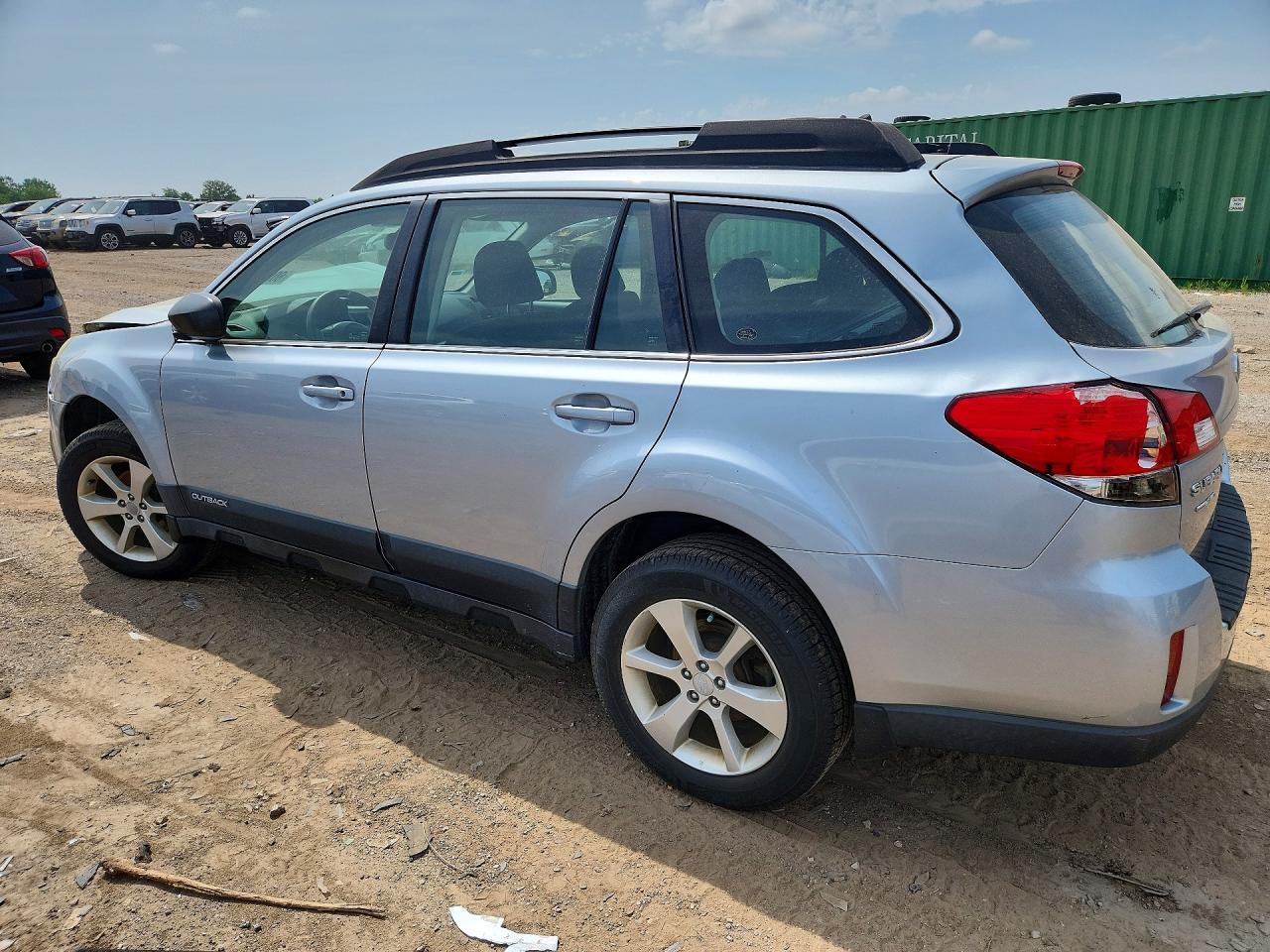 2014 Subaru Outback 2.5i Silver vin: 4S4BRCAC0E3251417
