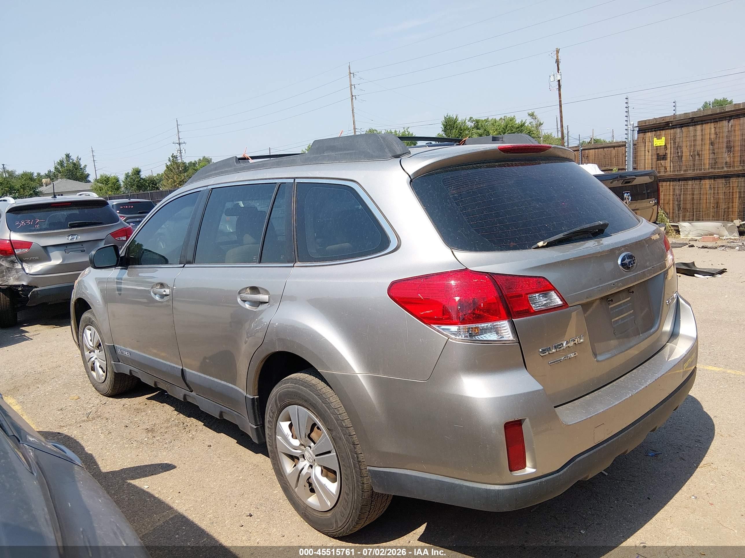 2014 Subaru Outback 2.5i Gray vin: 4S4BRCAC1E1303360