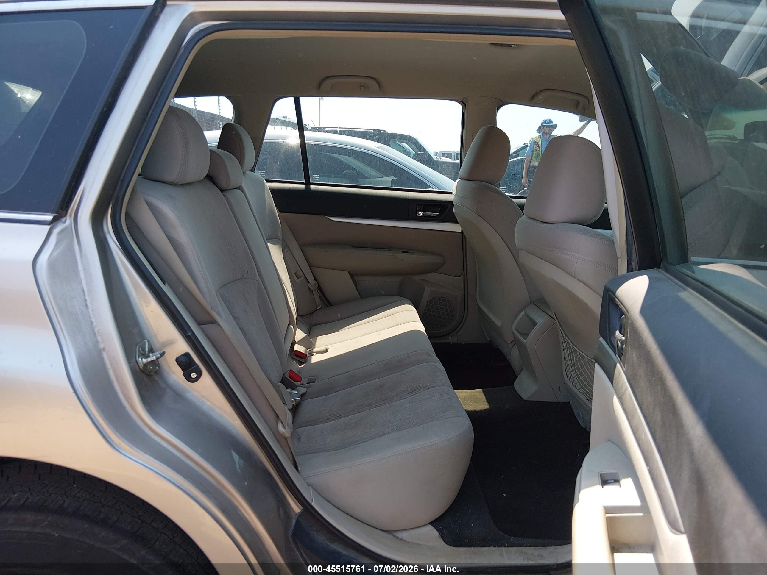 2014 Subaru Outback 2.5i Gray vin: 4S4BRCAC1E1303360